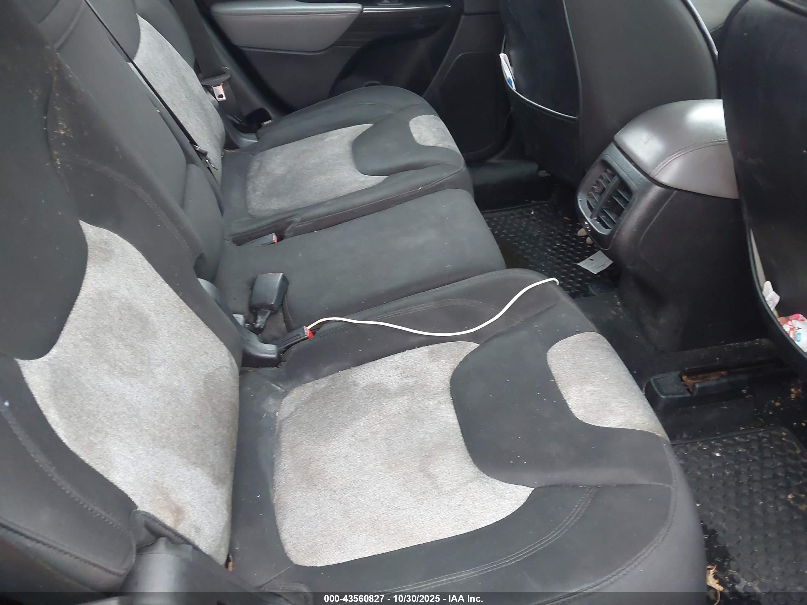 JEEP CHEROKEE image 8