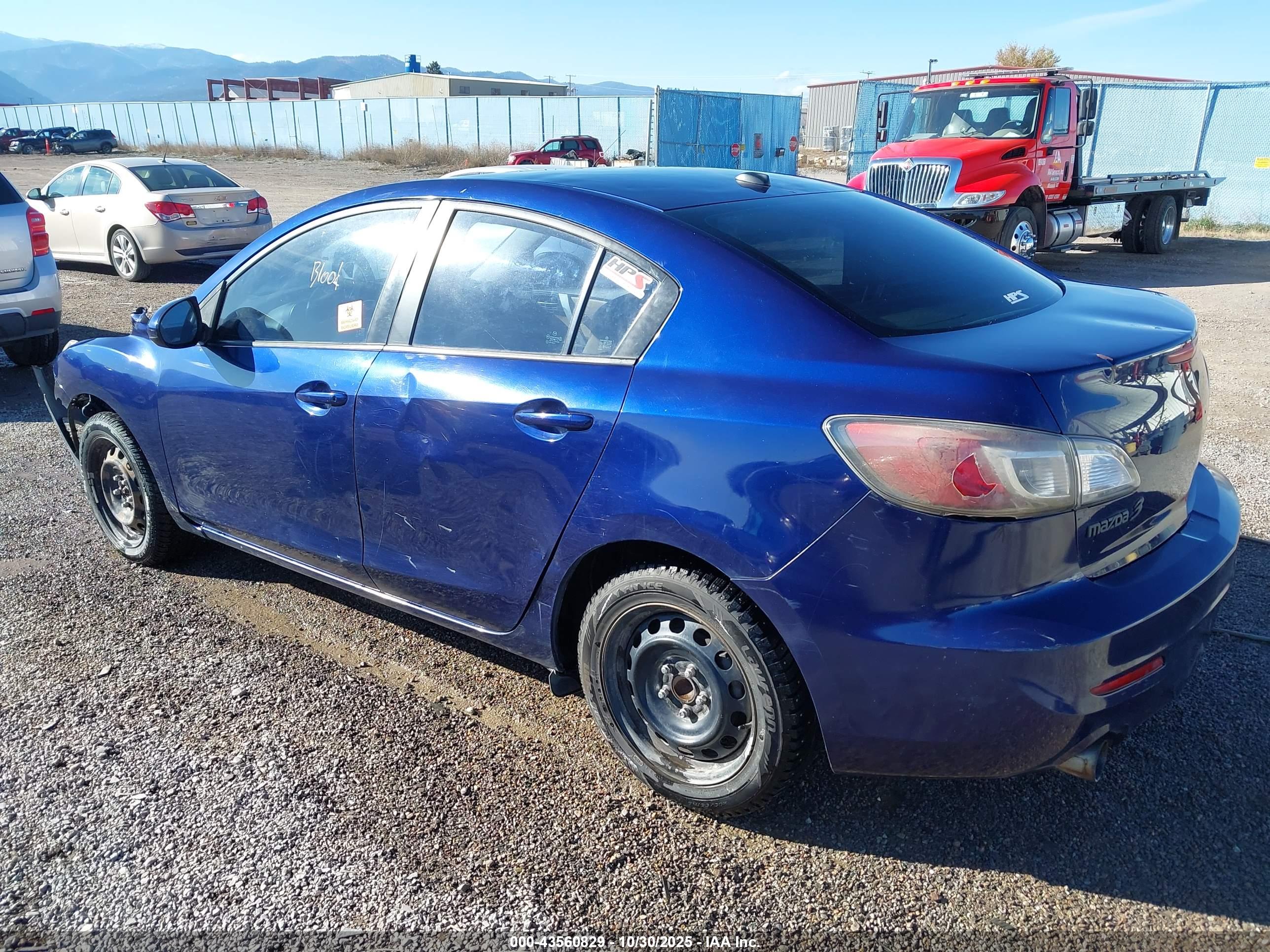 MAZDA MAZDA3 image 3
