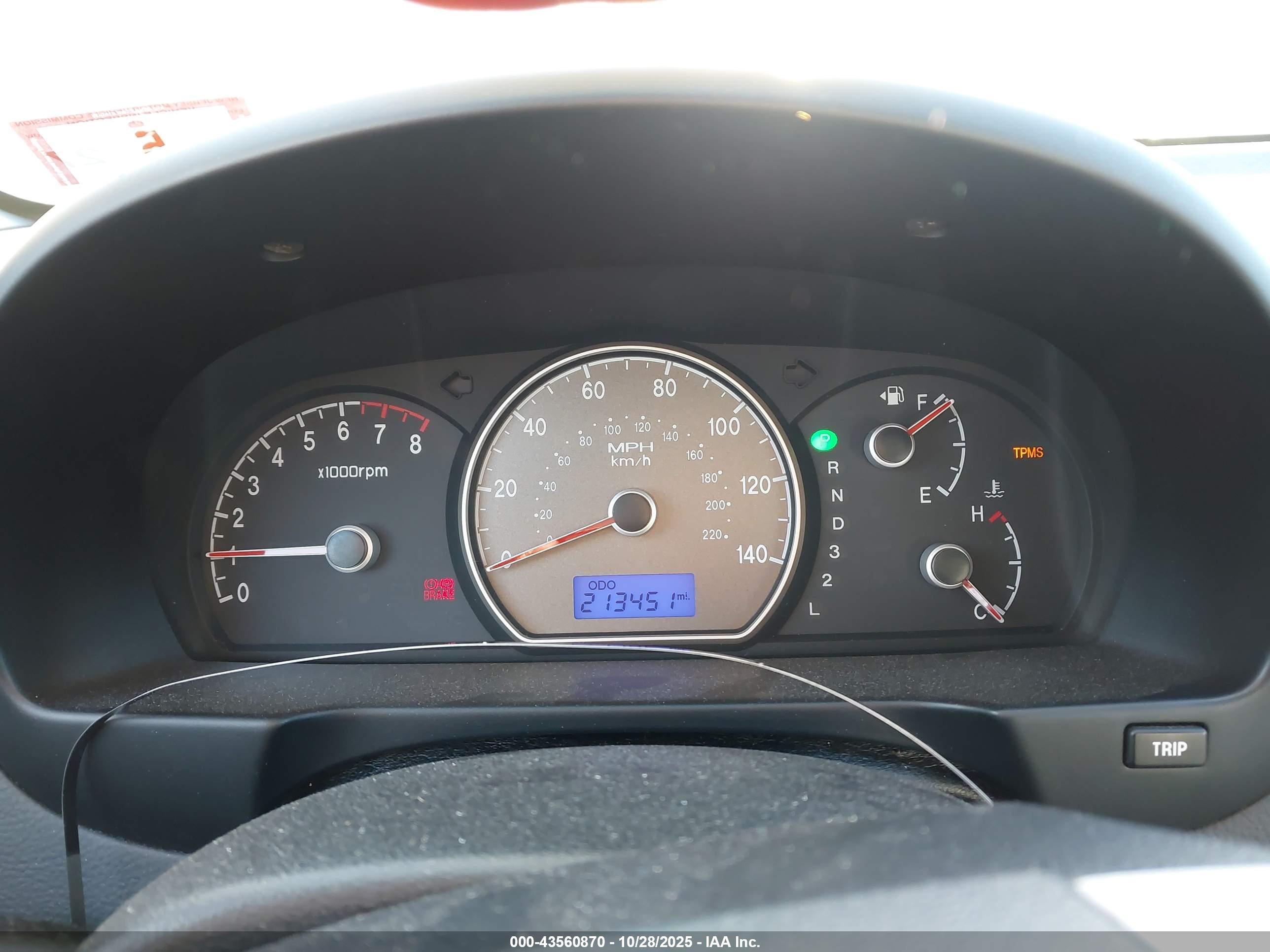 HYUNDAI ELANTRA image 7
