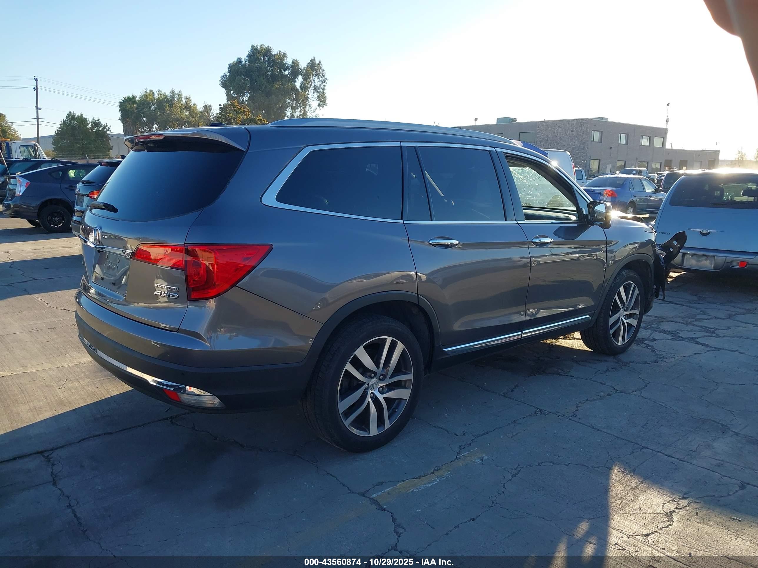 HONDA PILOT image 4