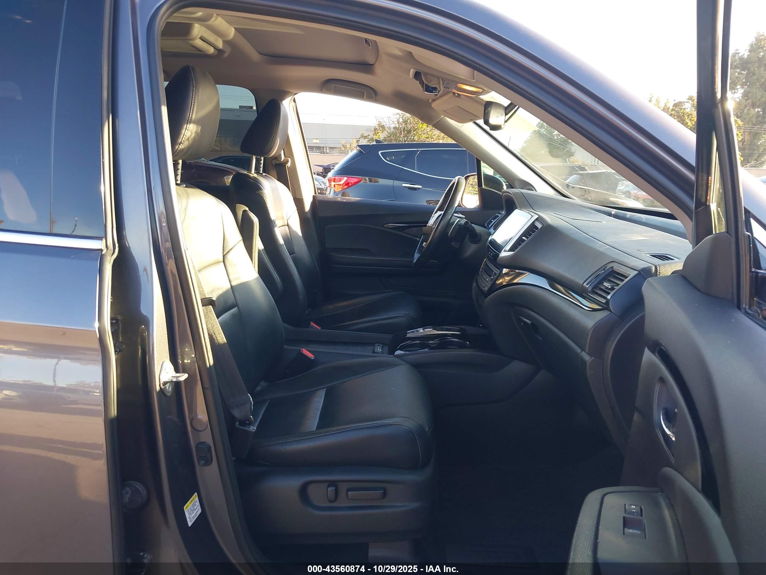 HONDA PILOT image 5