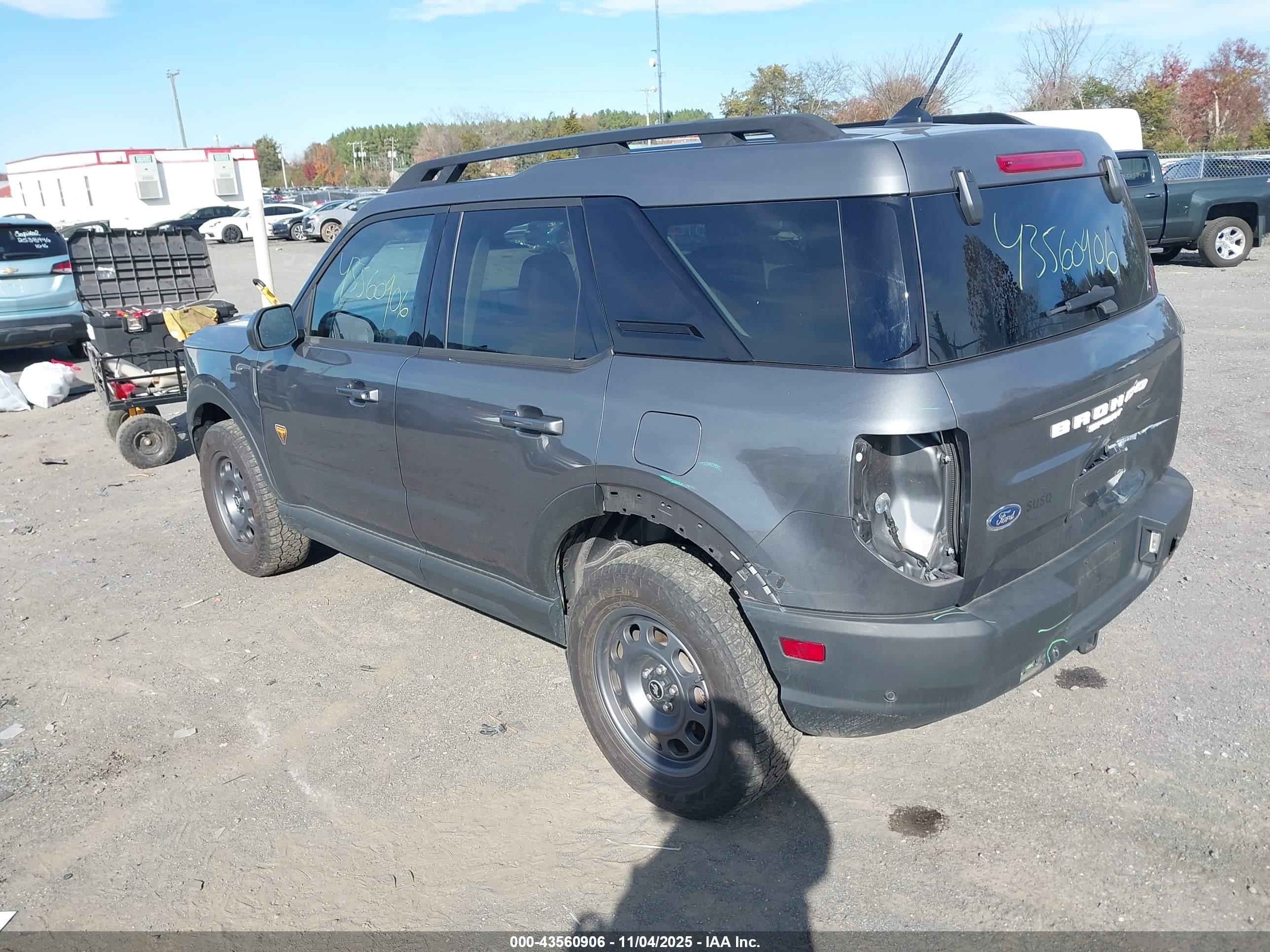 FORD BRONCO image 3