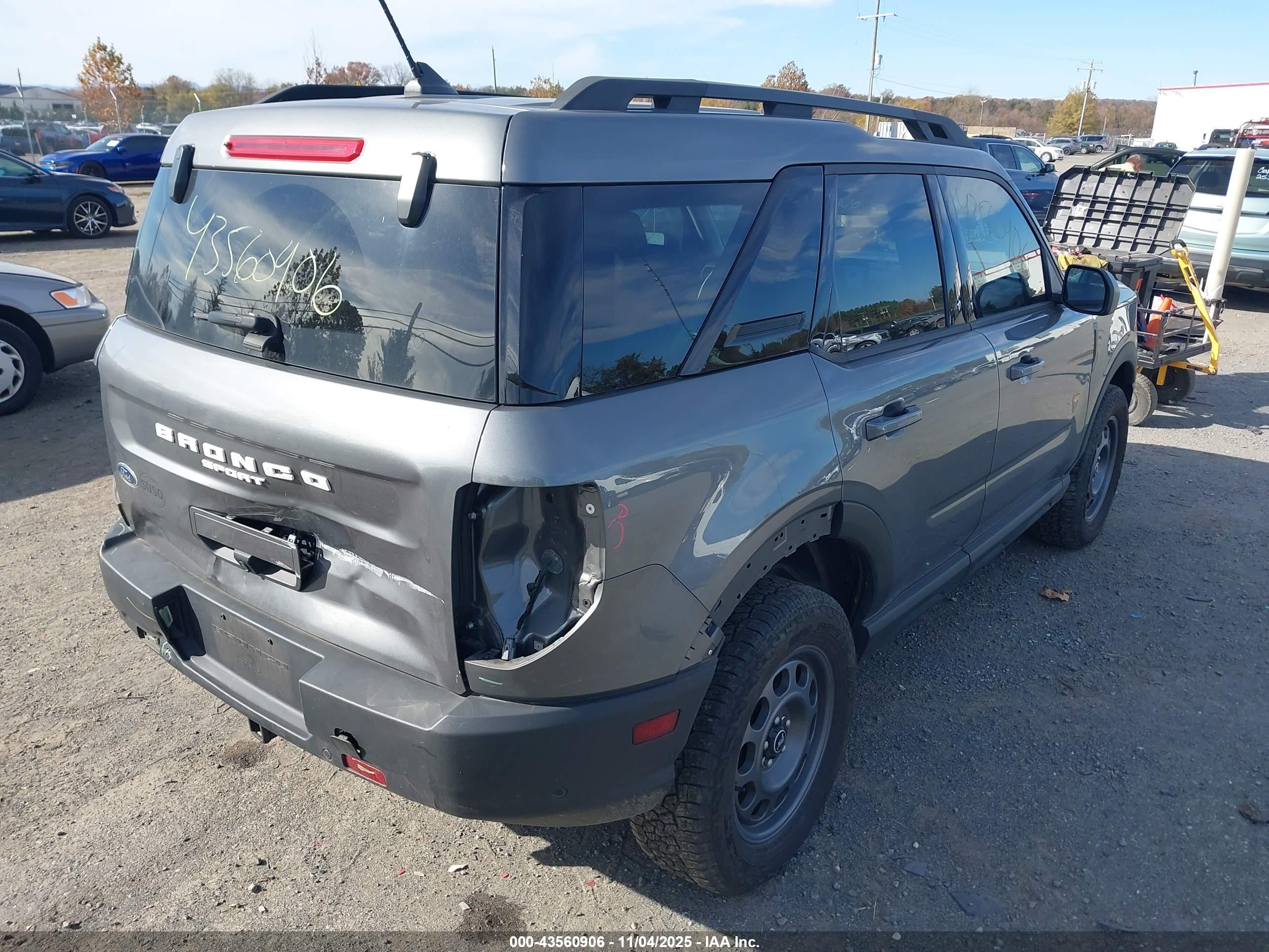 FORD BRONCO image 4