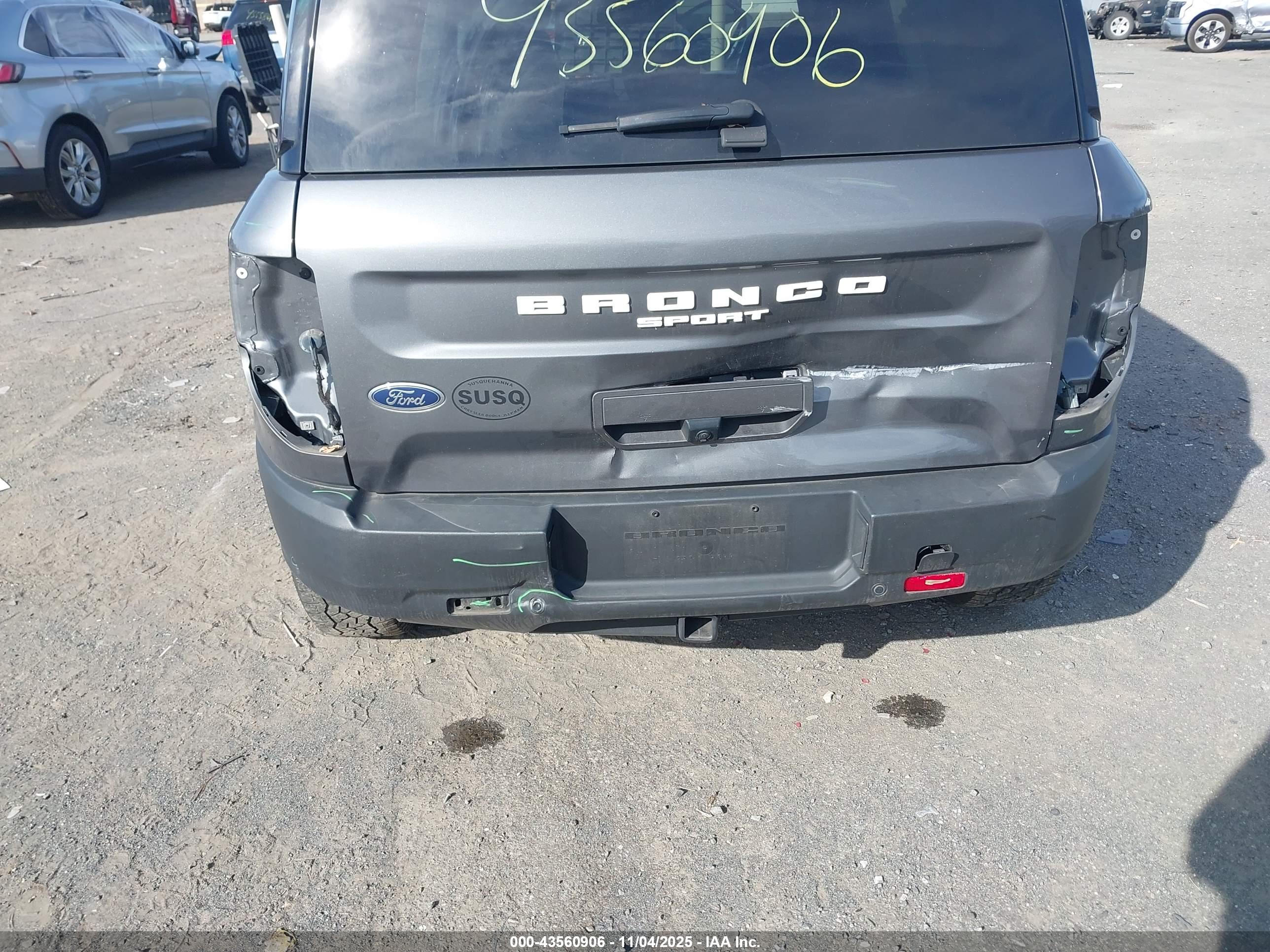 FORD BRONCO image 6