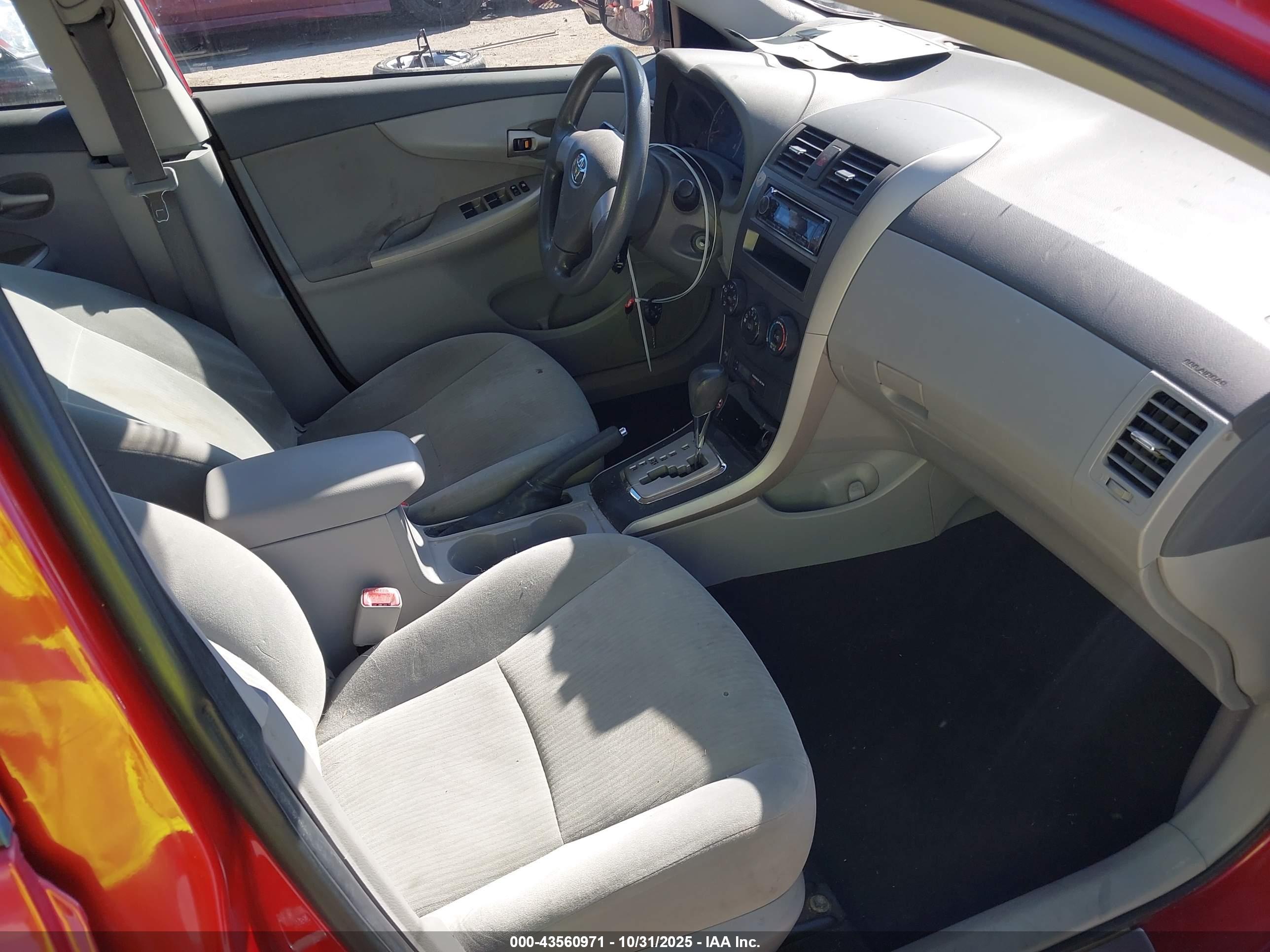 TOYOTA COROLLA image 5