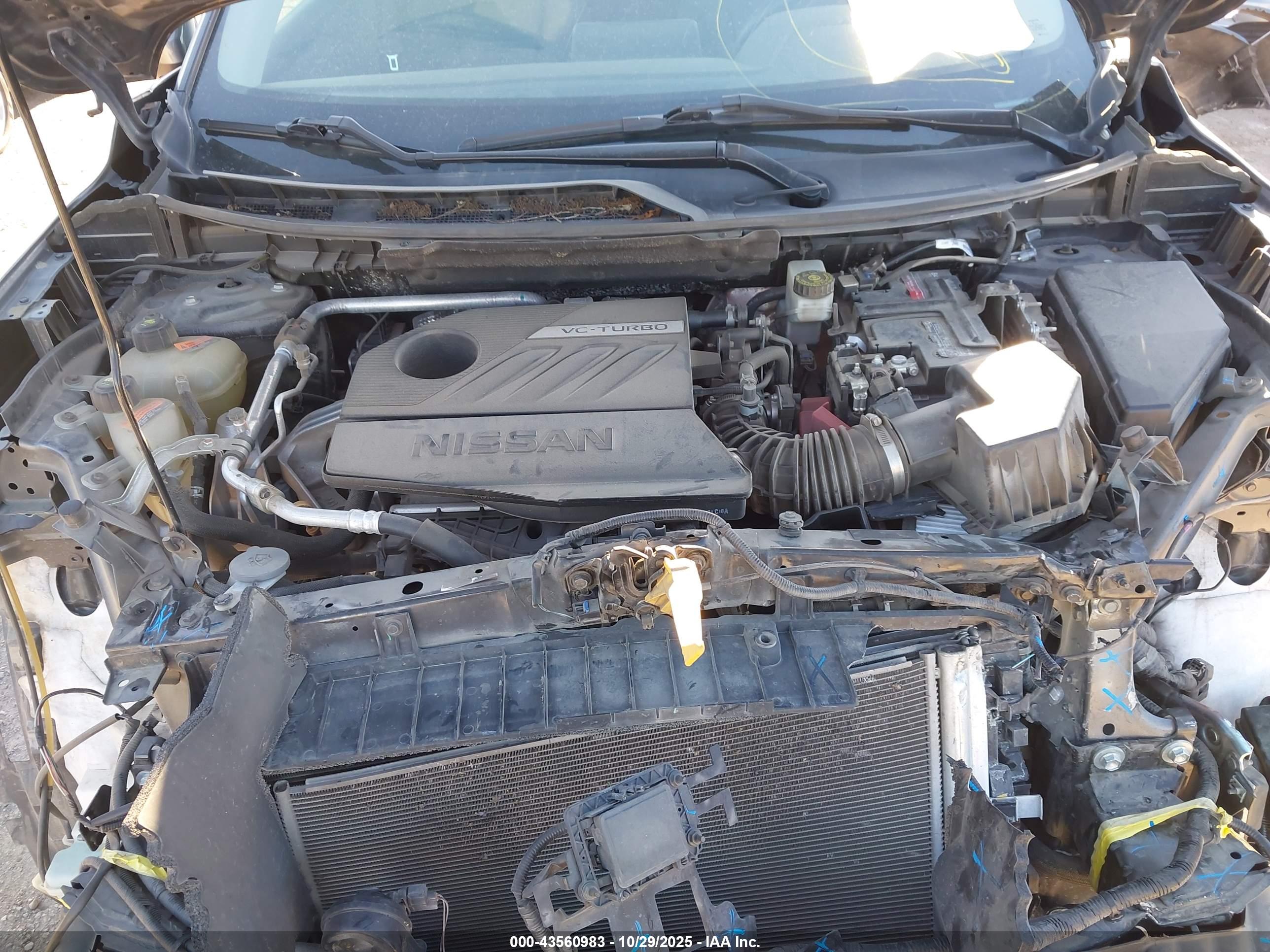 NISSAN ROGUE image 10