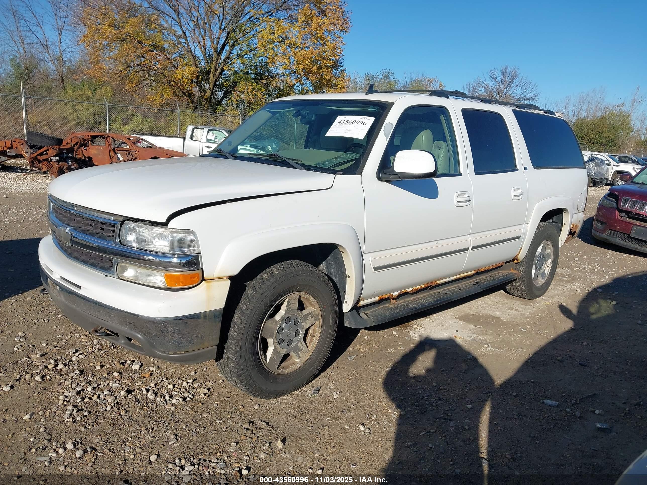 CHEVROLET SUBURBAN image 2
