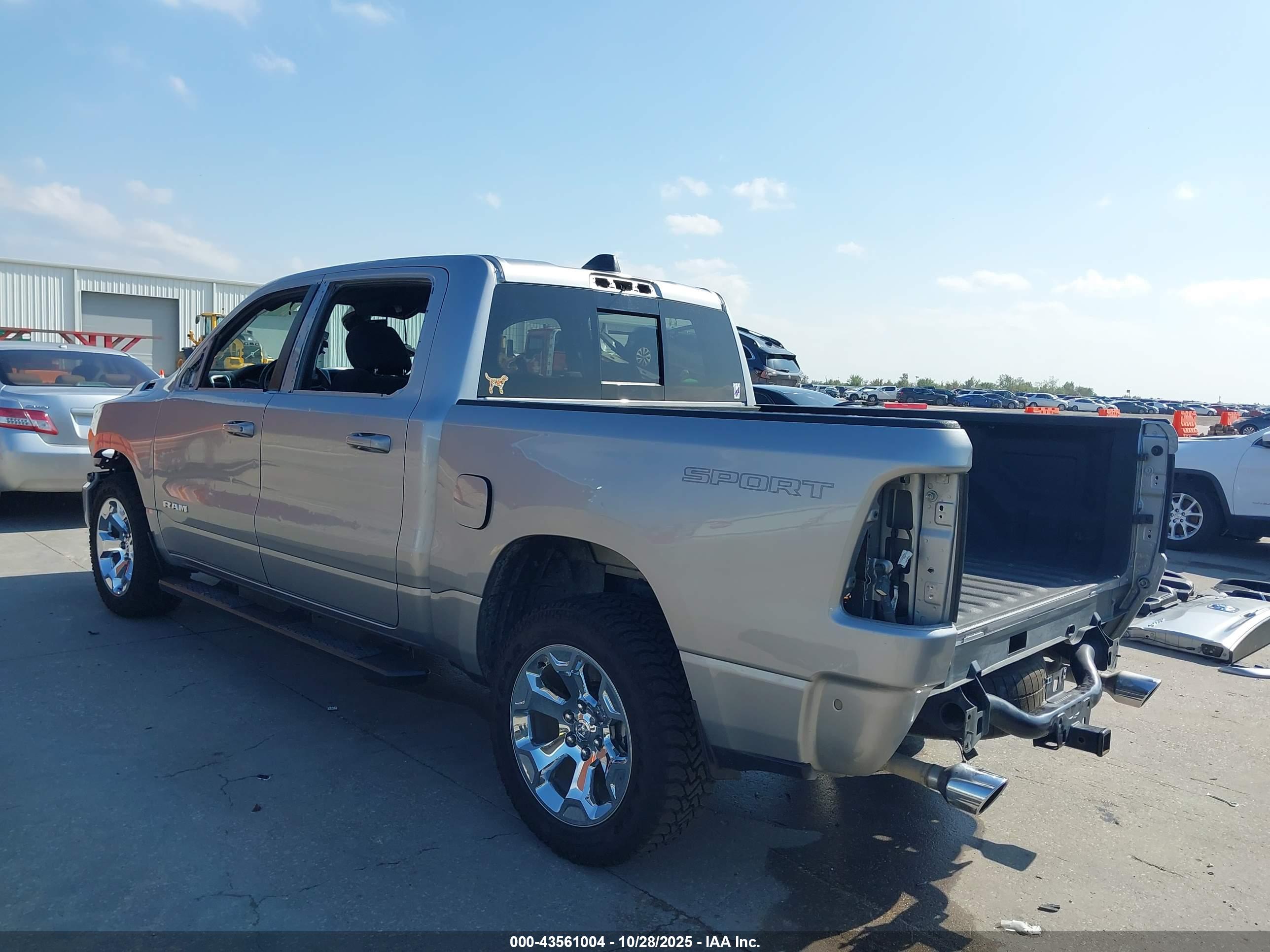 RAM 1500 image 3