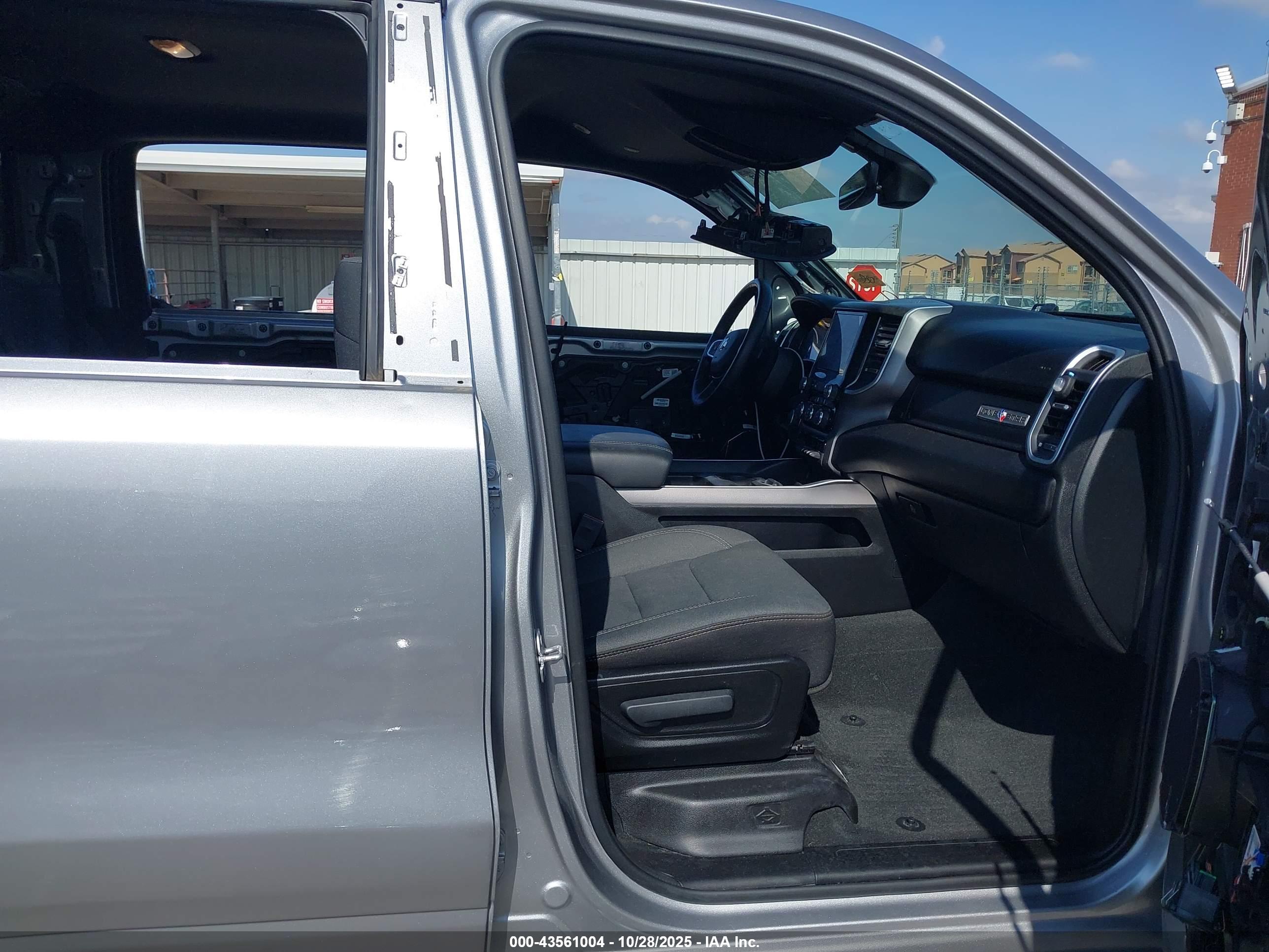 RAM 1500 image 5