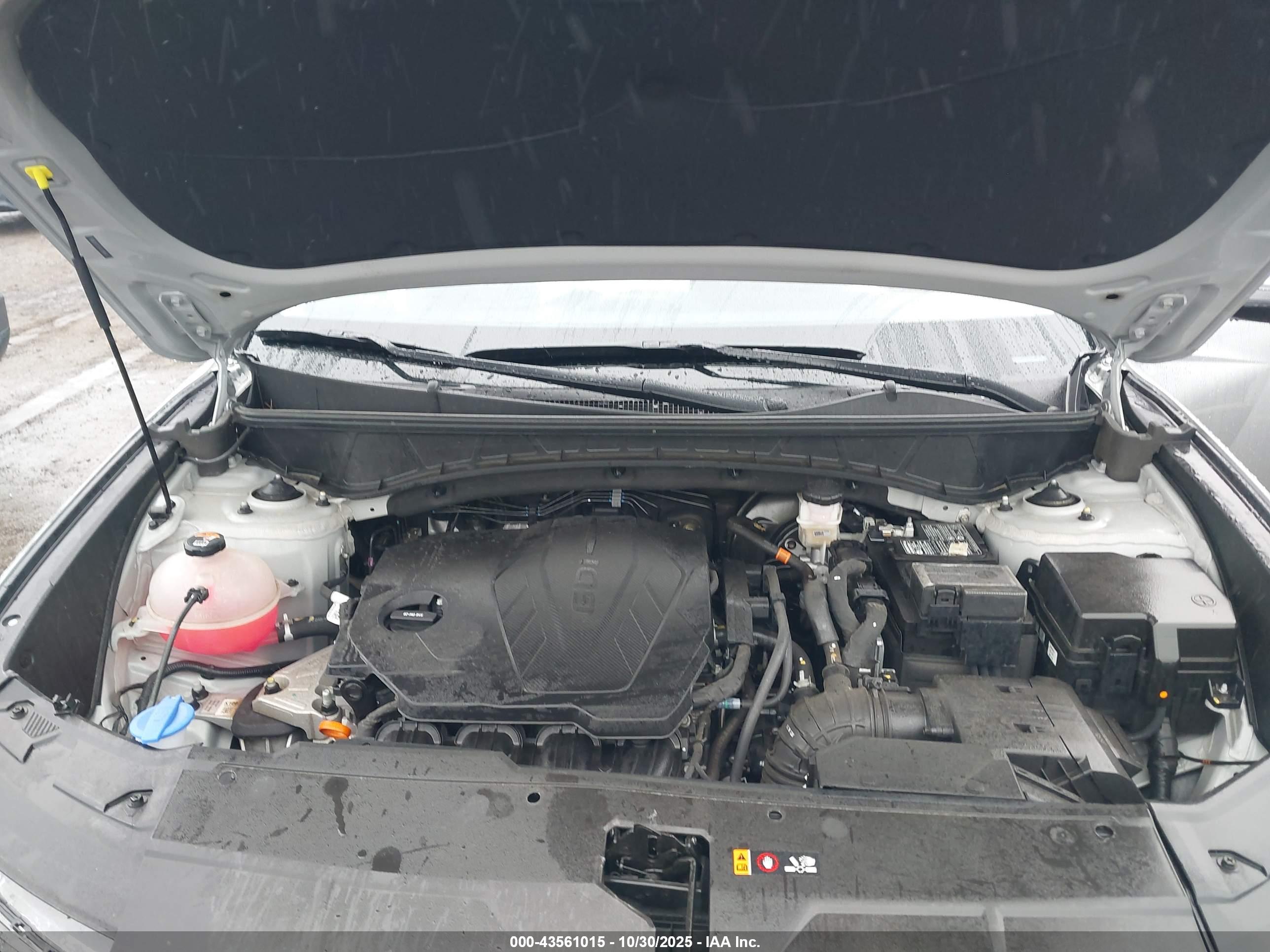 HYUNDAI TUCSON image 10