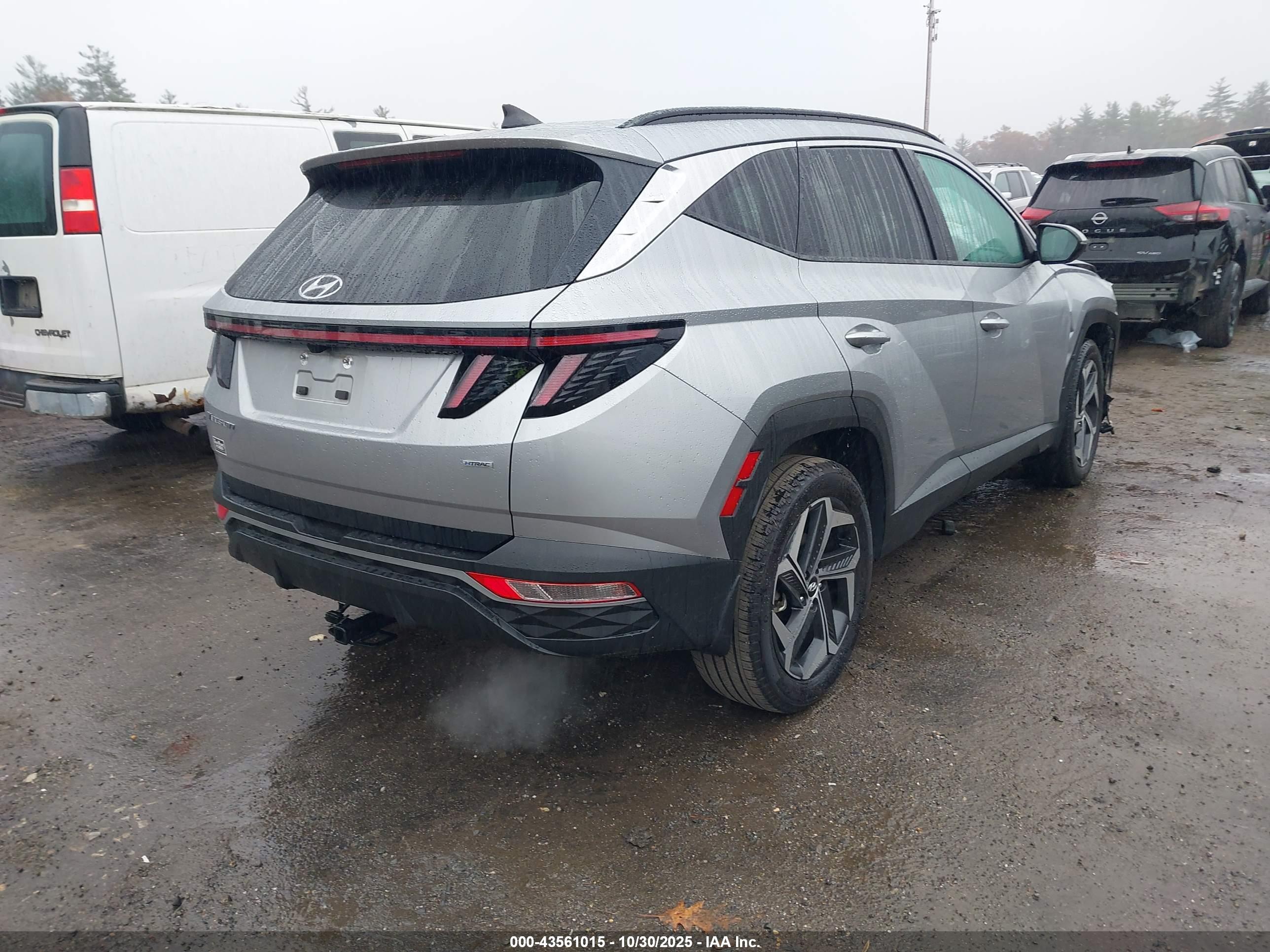 HYUNDAI TUCSON image 4