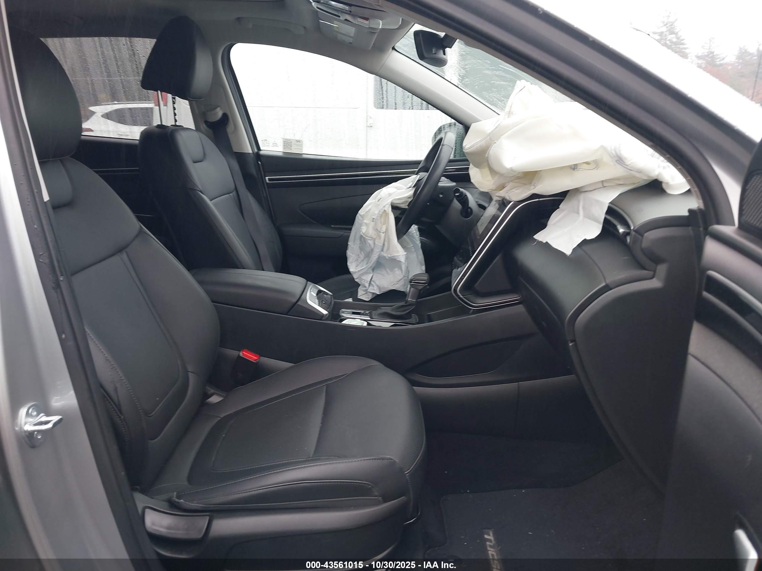 HYUNDAI TUCSON image 5