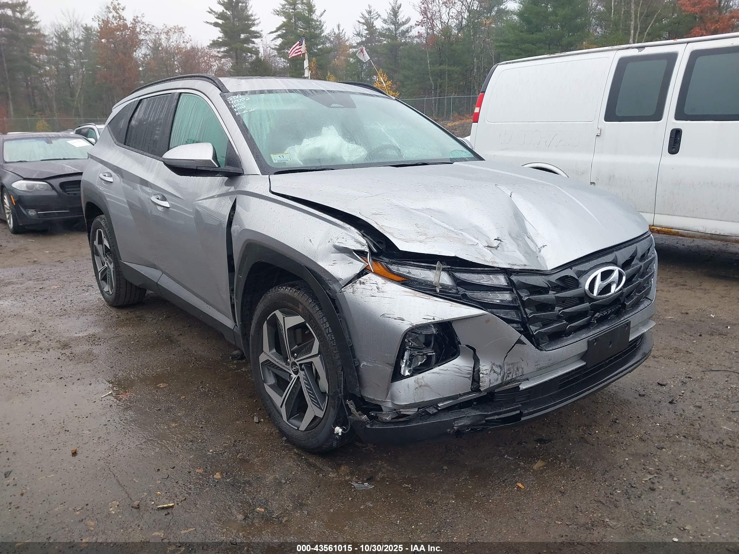 HYUNDAI TUCSON image 6