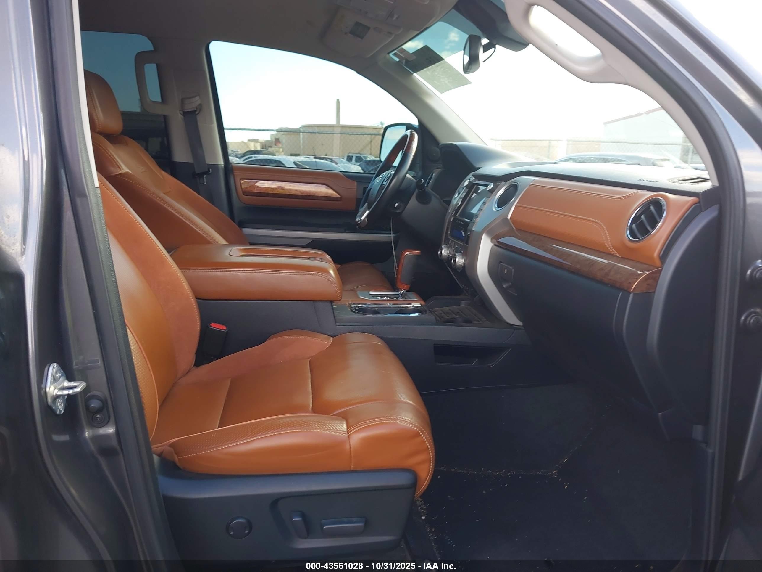 TOYOTA TUNDRA image 5