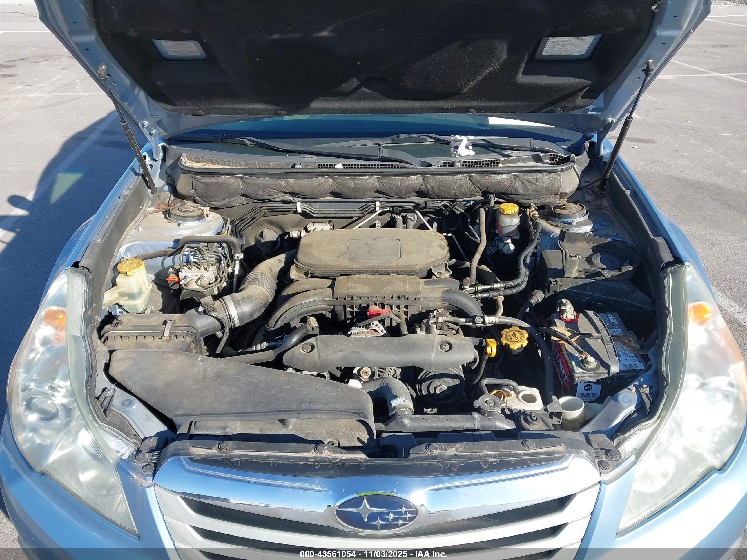 SUBARU OUTBACK image 10