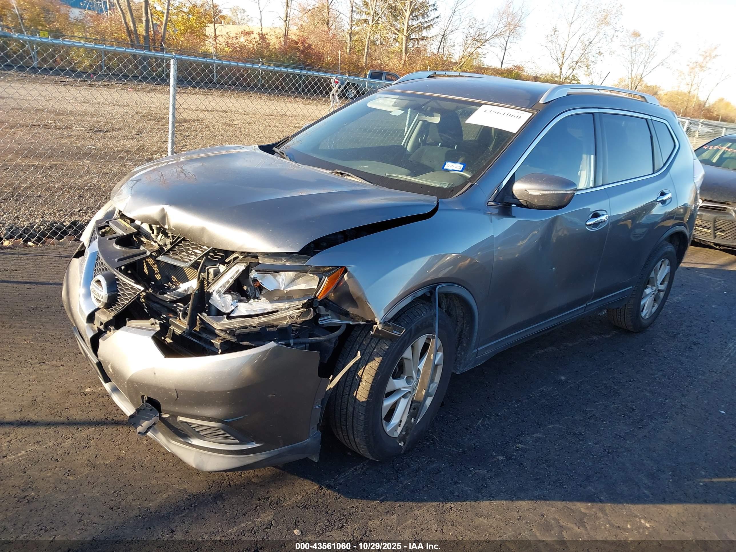 NISSAN ROGUE image 2