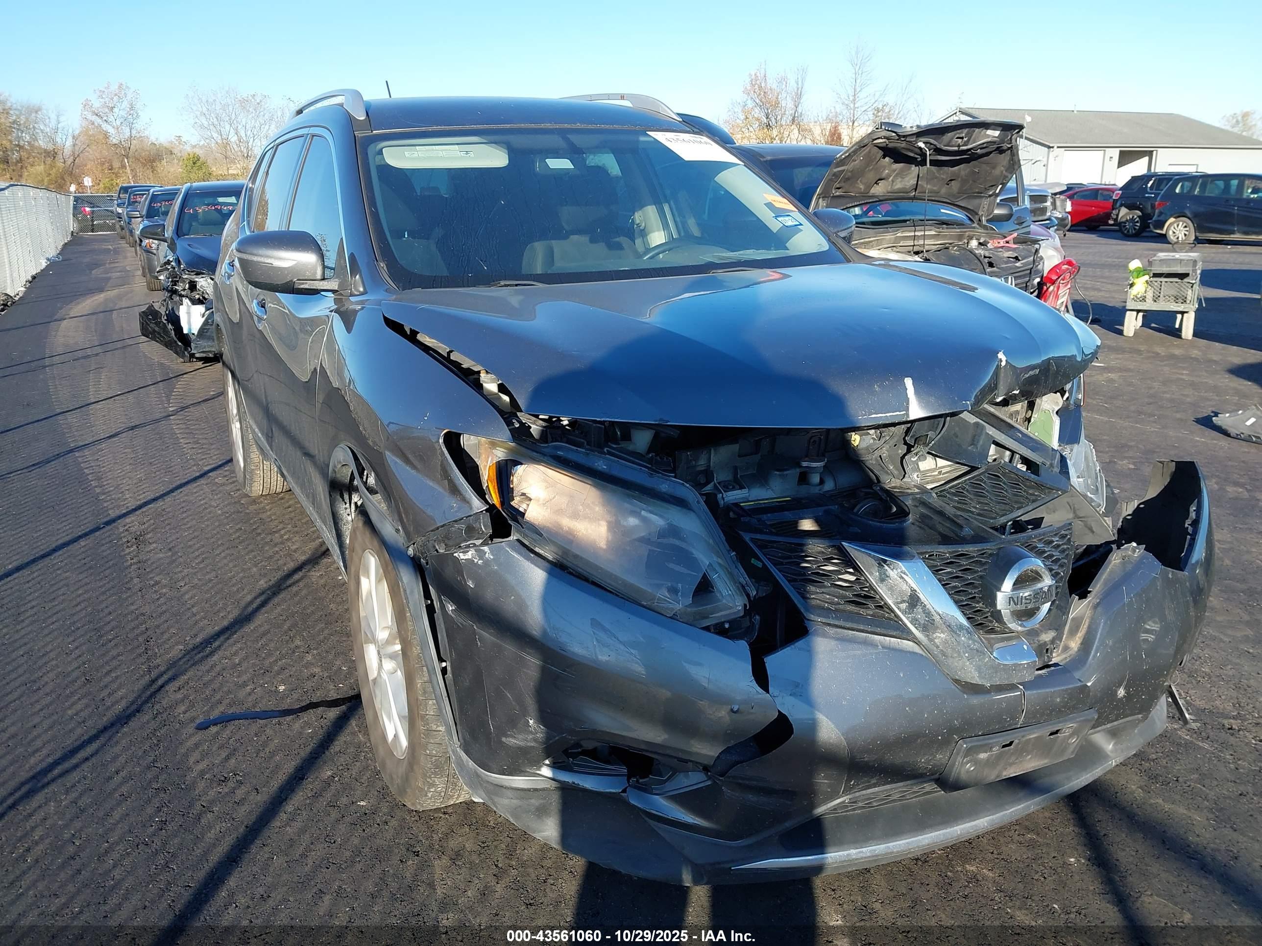 NISSAN ROGUE image 6