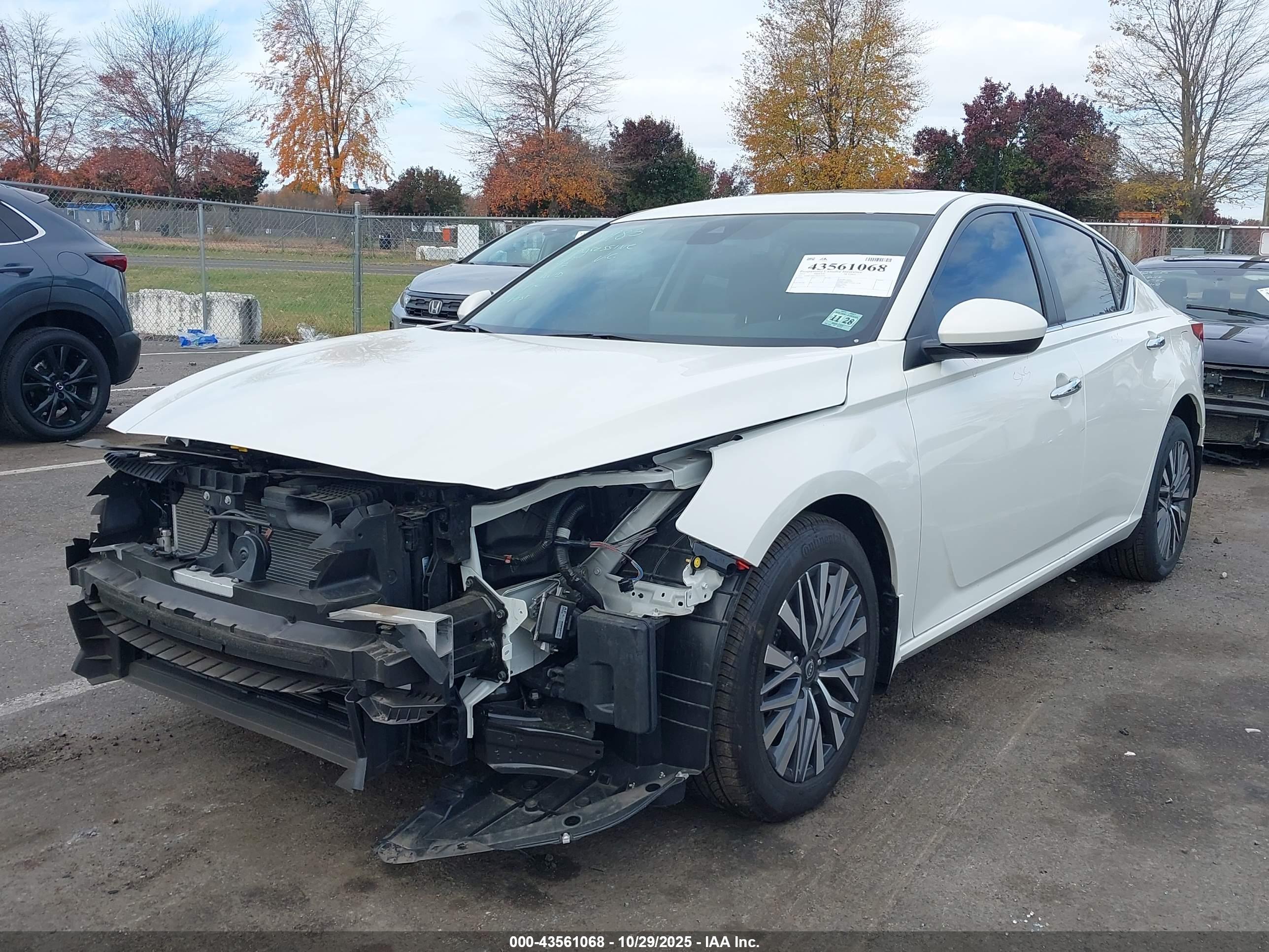 NISSAN ALTIMA image 2
