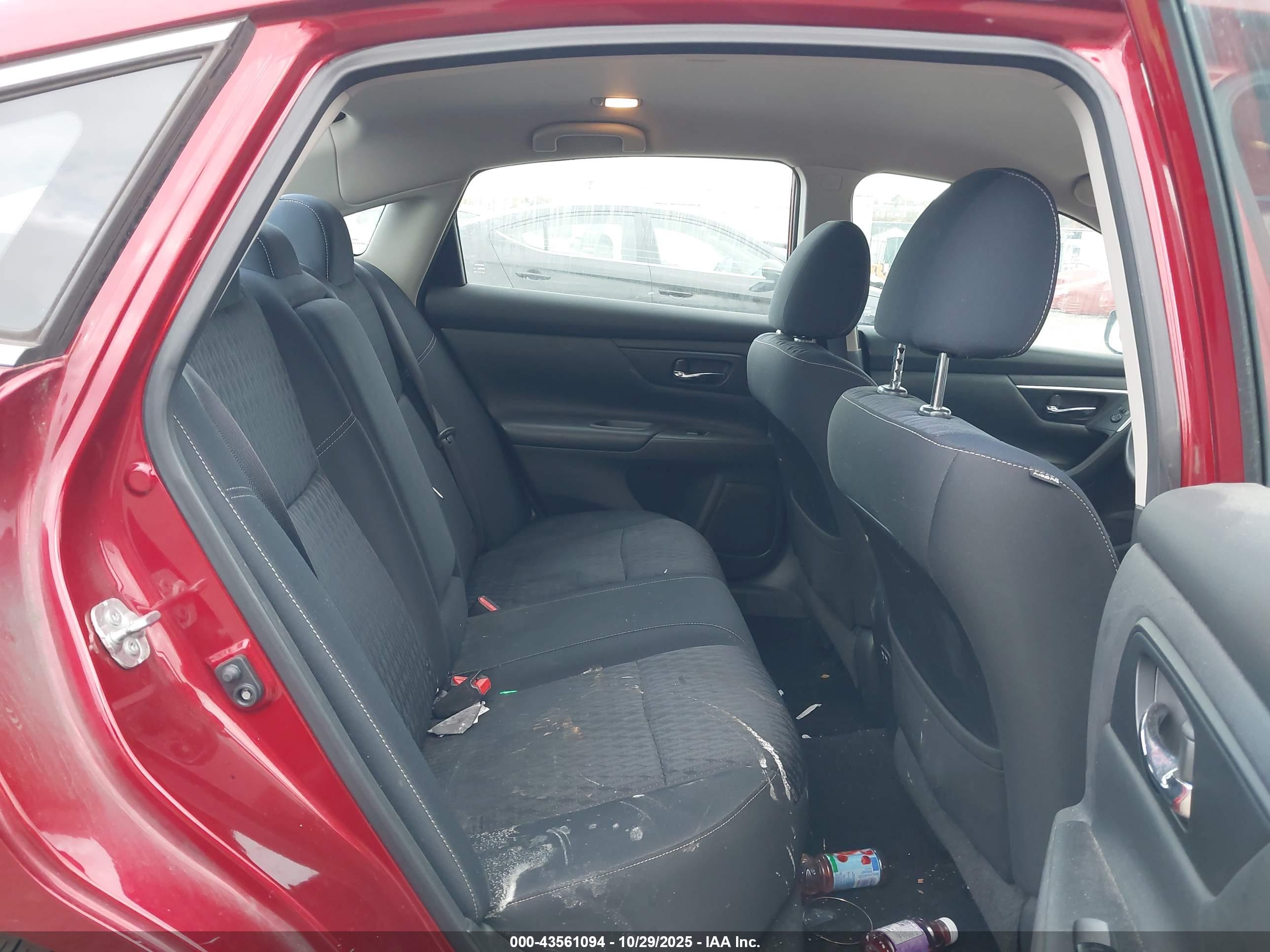 NISSAN ALTIMA image 8