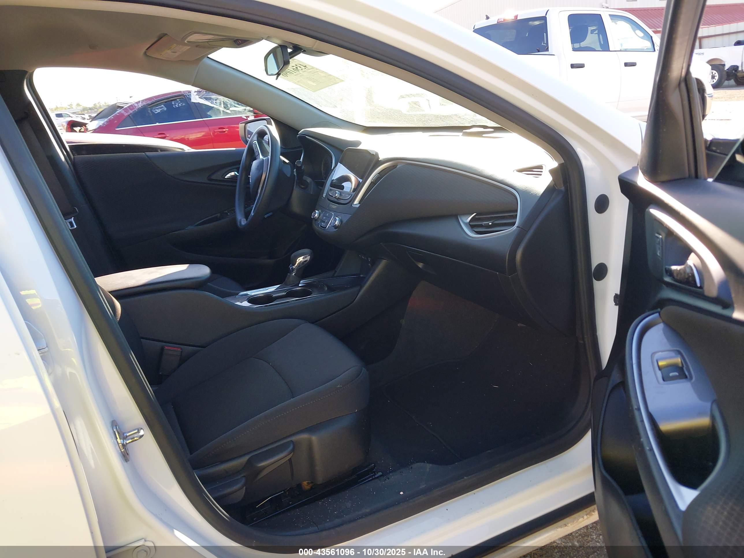 CHEVROLET MALIBU image 5