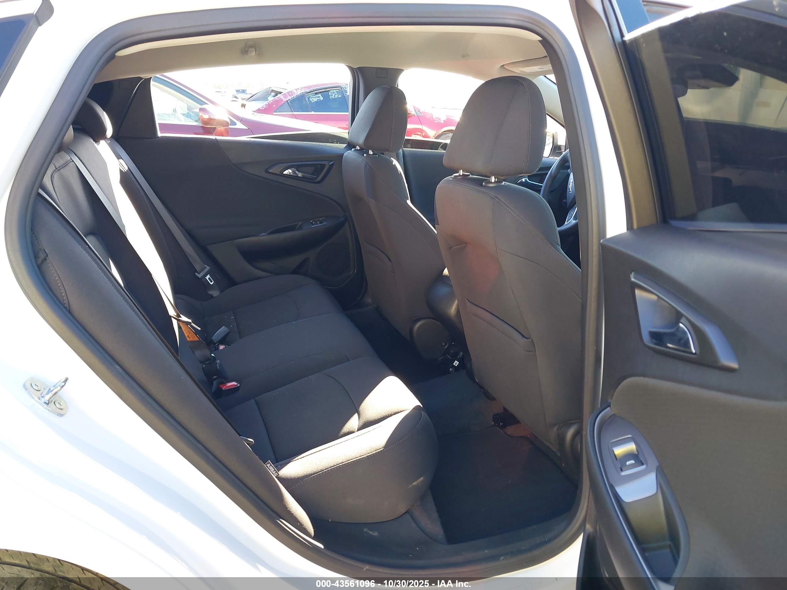 CHEVROLET MALIBU image 8