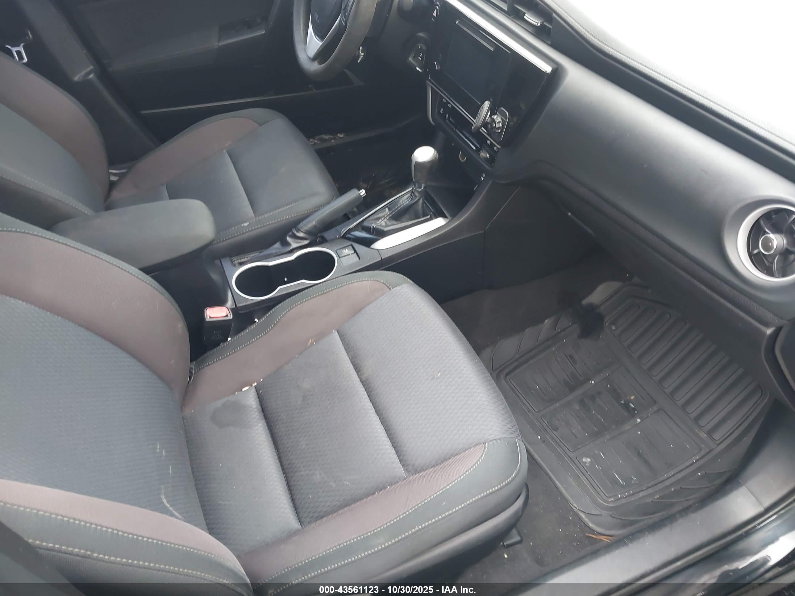 TOYOTA COROLLA image 5