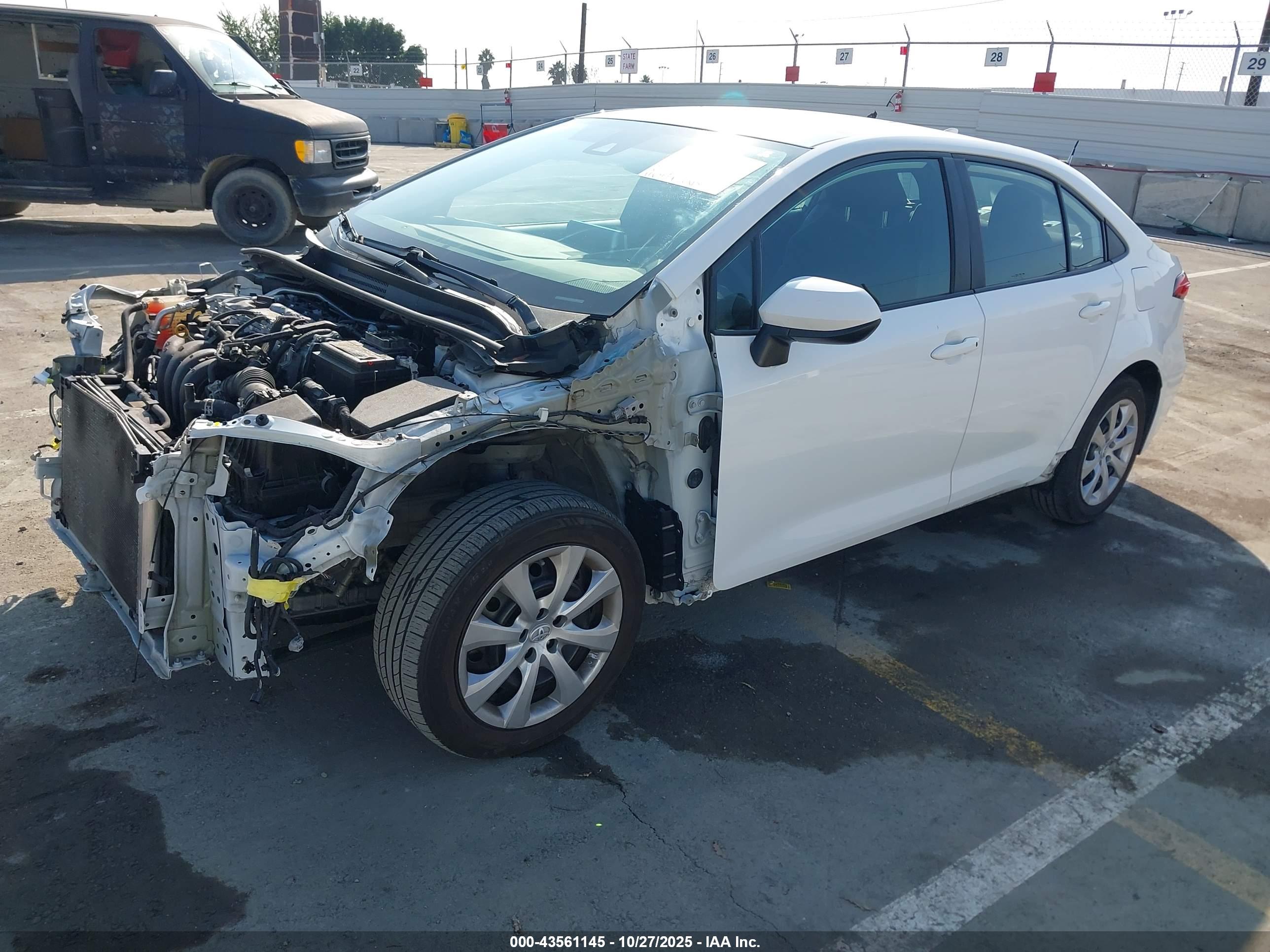 TOYOTA COROLLA image 2