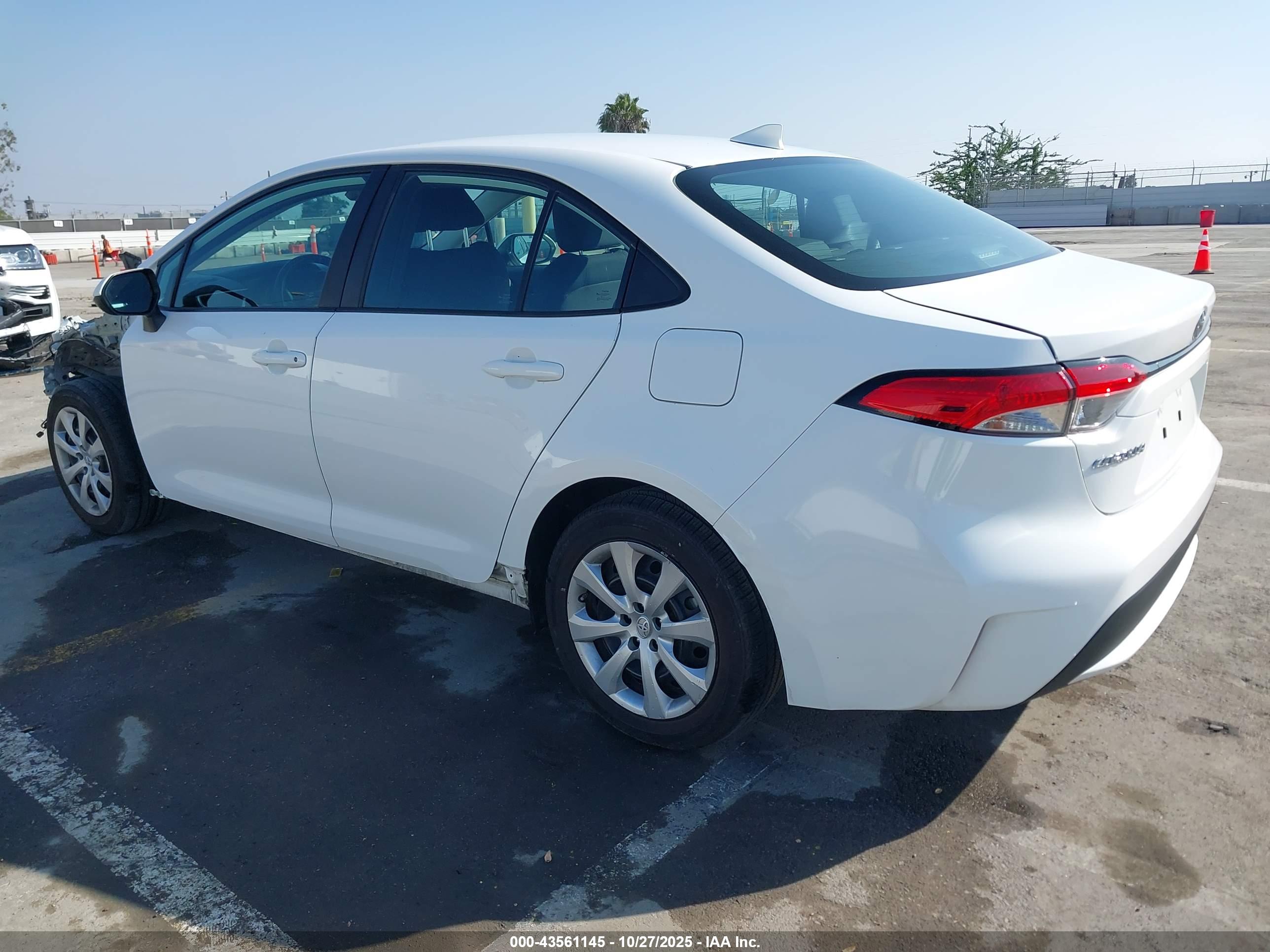TOYOTA COROLLA image 3
