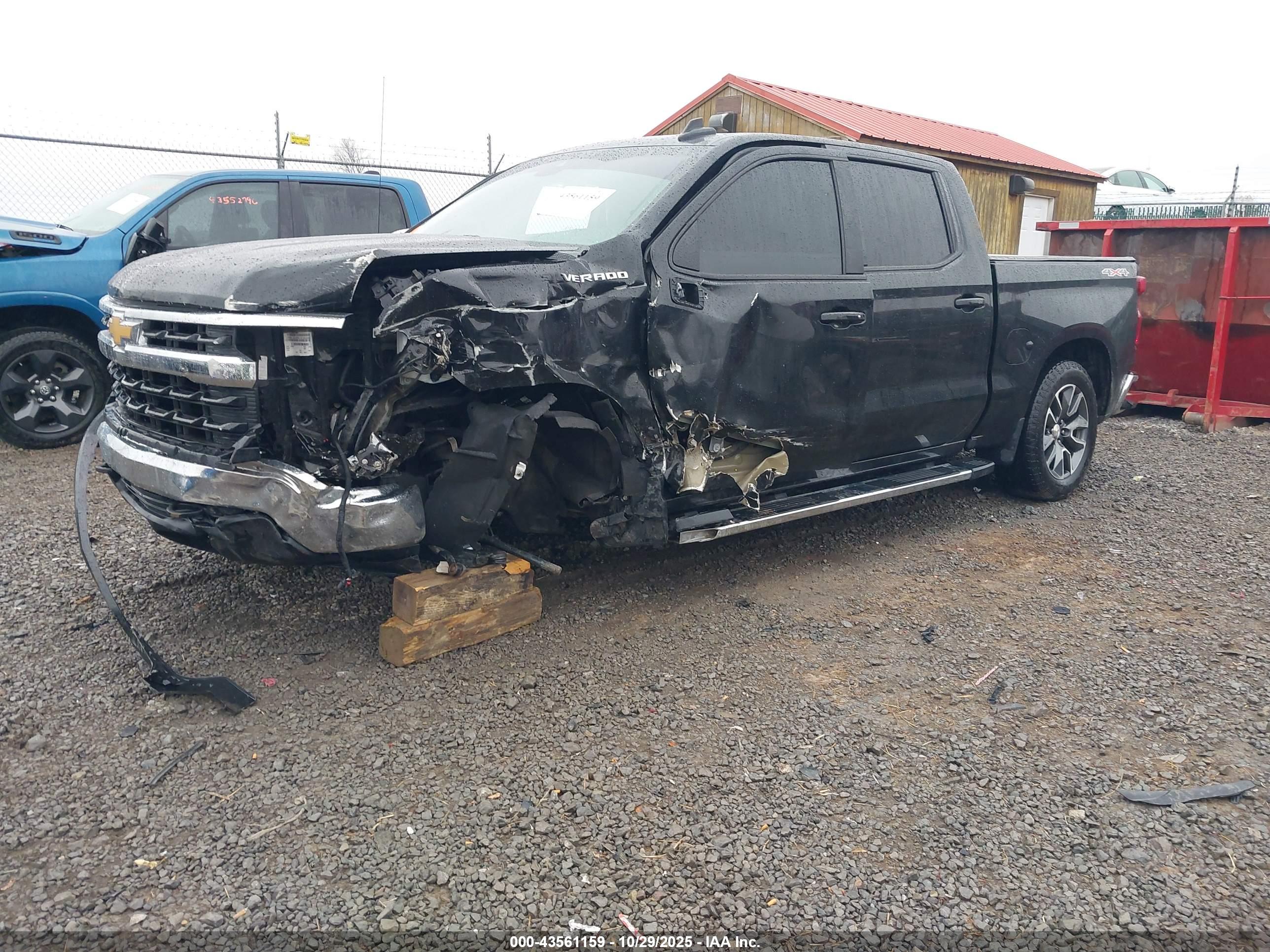 CHEVROLET SILVERADO image 2