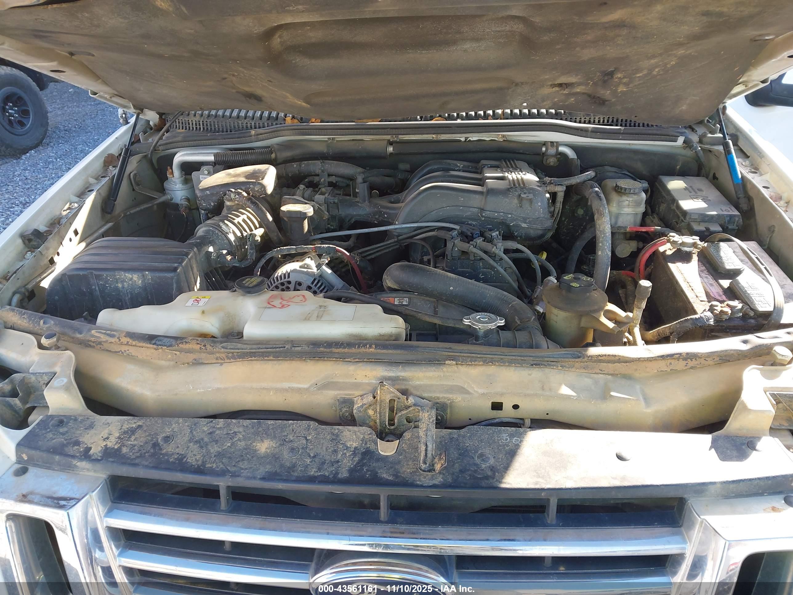 FORD EXPLORER image 10