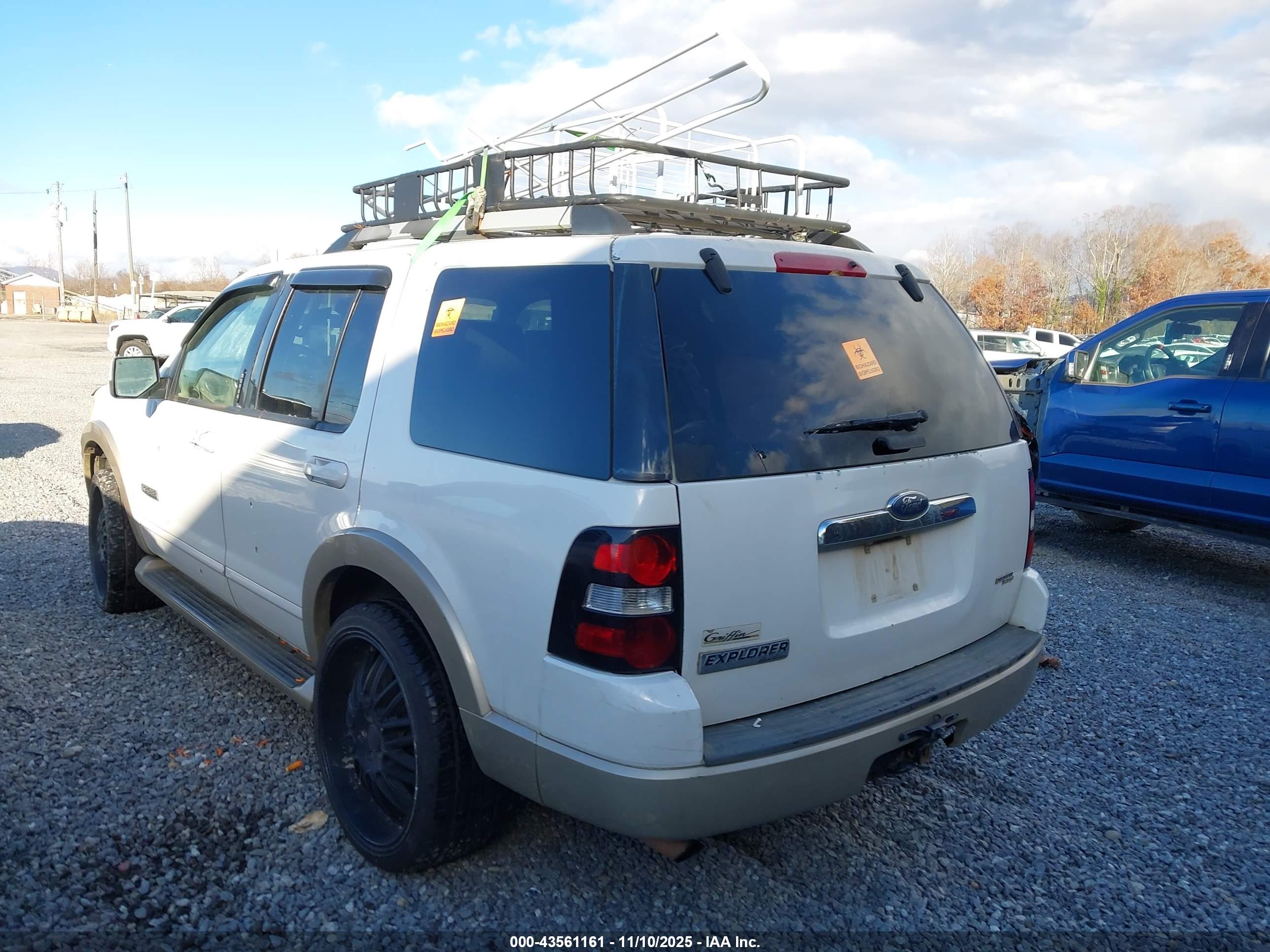 FORD EXPLORER image 3