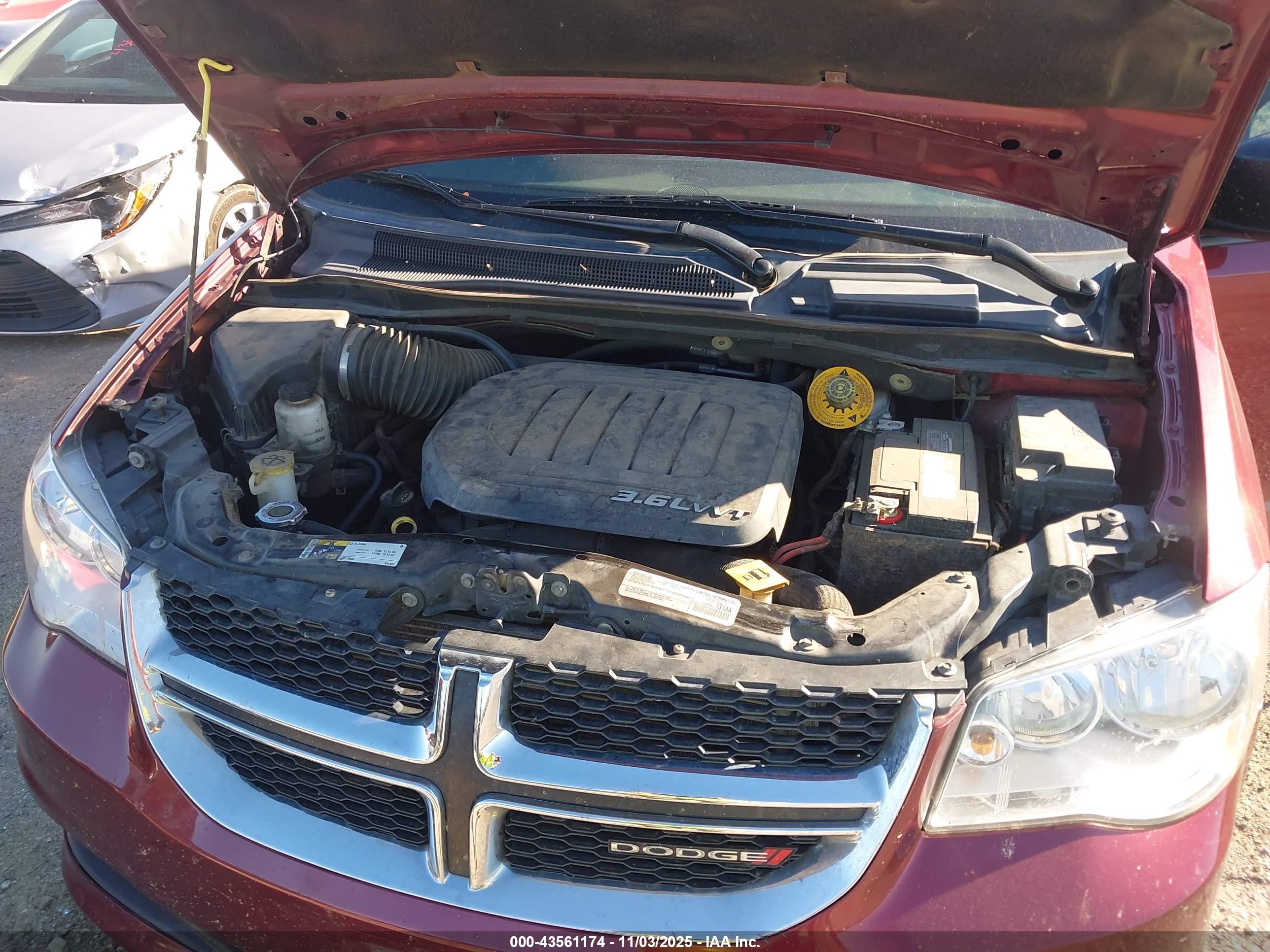 DODGE GRAND image 10