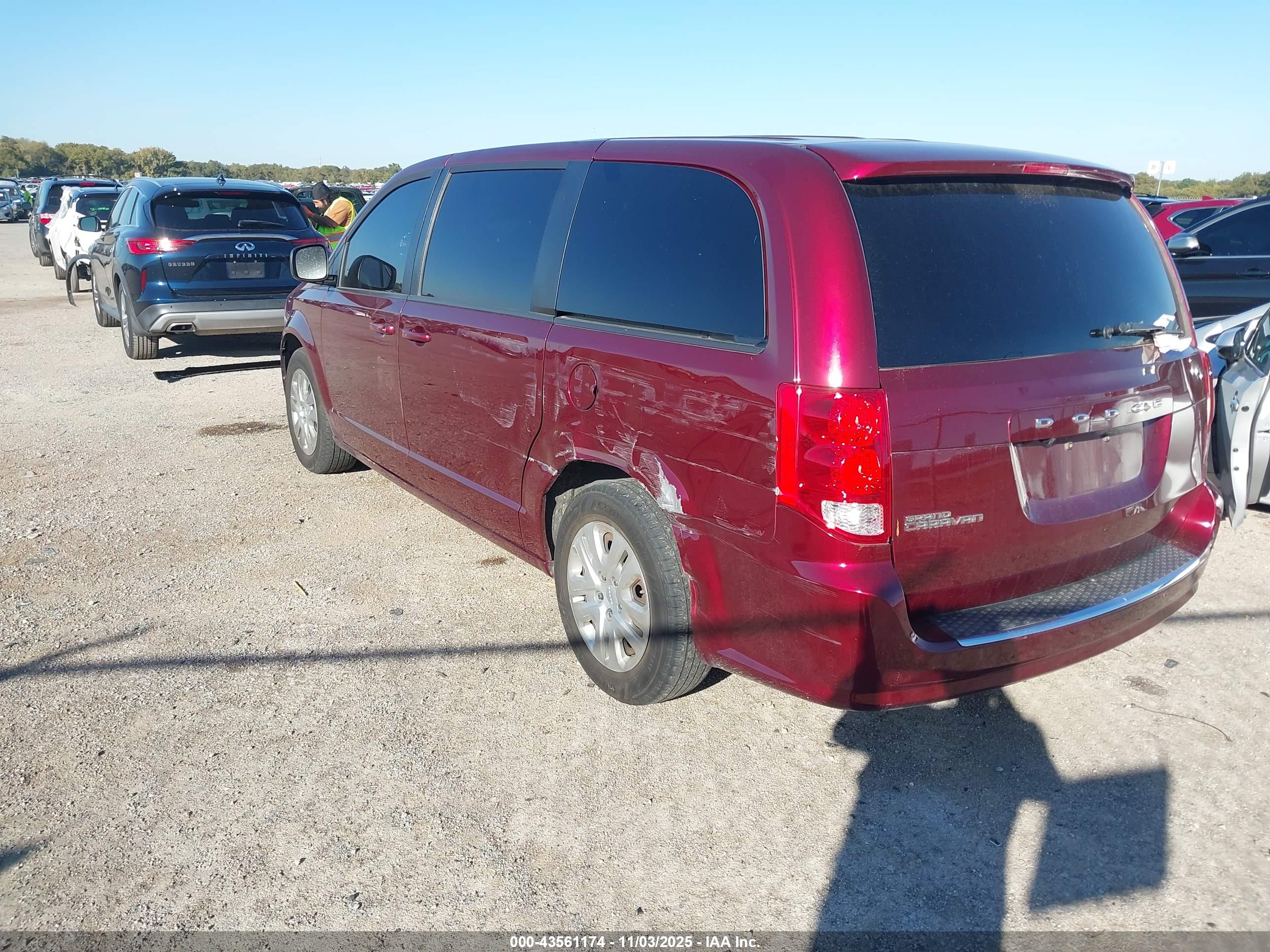 DODGE GRAND image 3