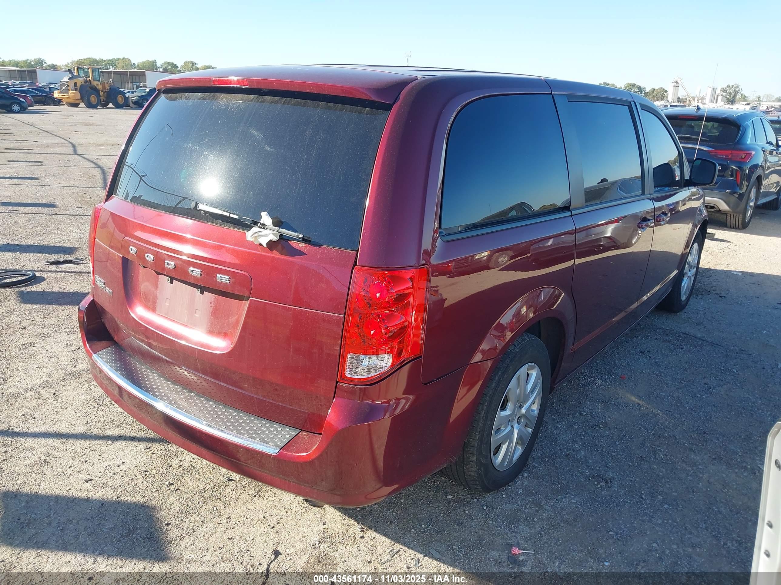 DODGE GRAND image 4