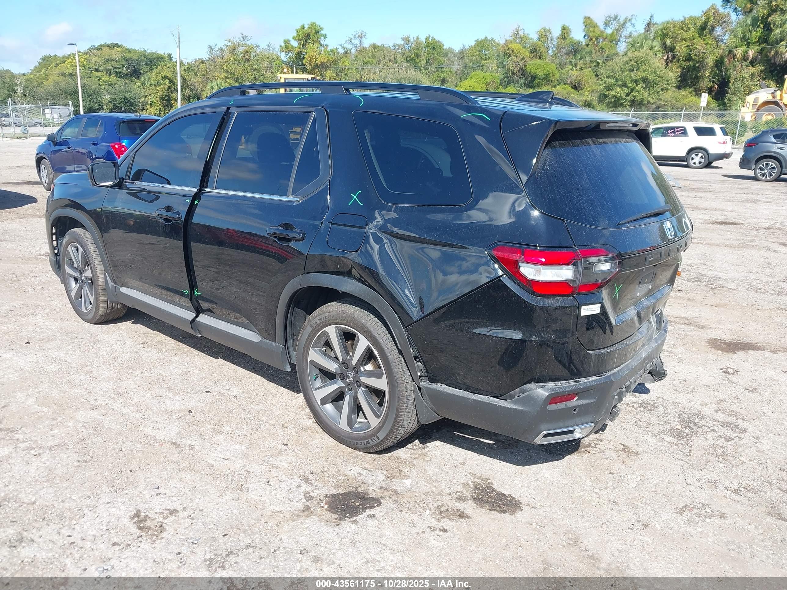 HONDA PILOT image 3