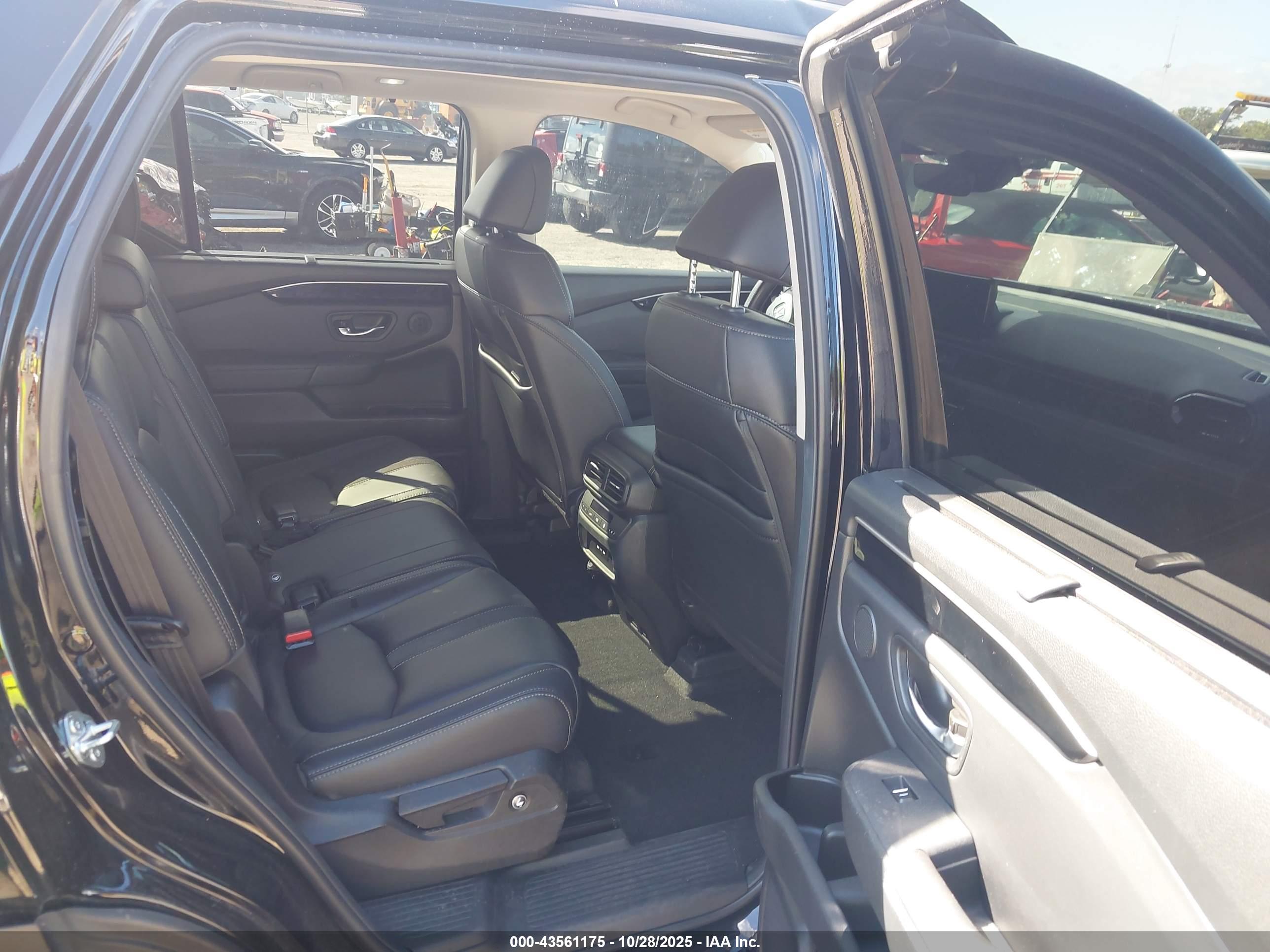HONDA PILOT image 8