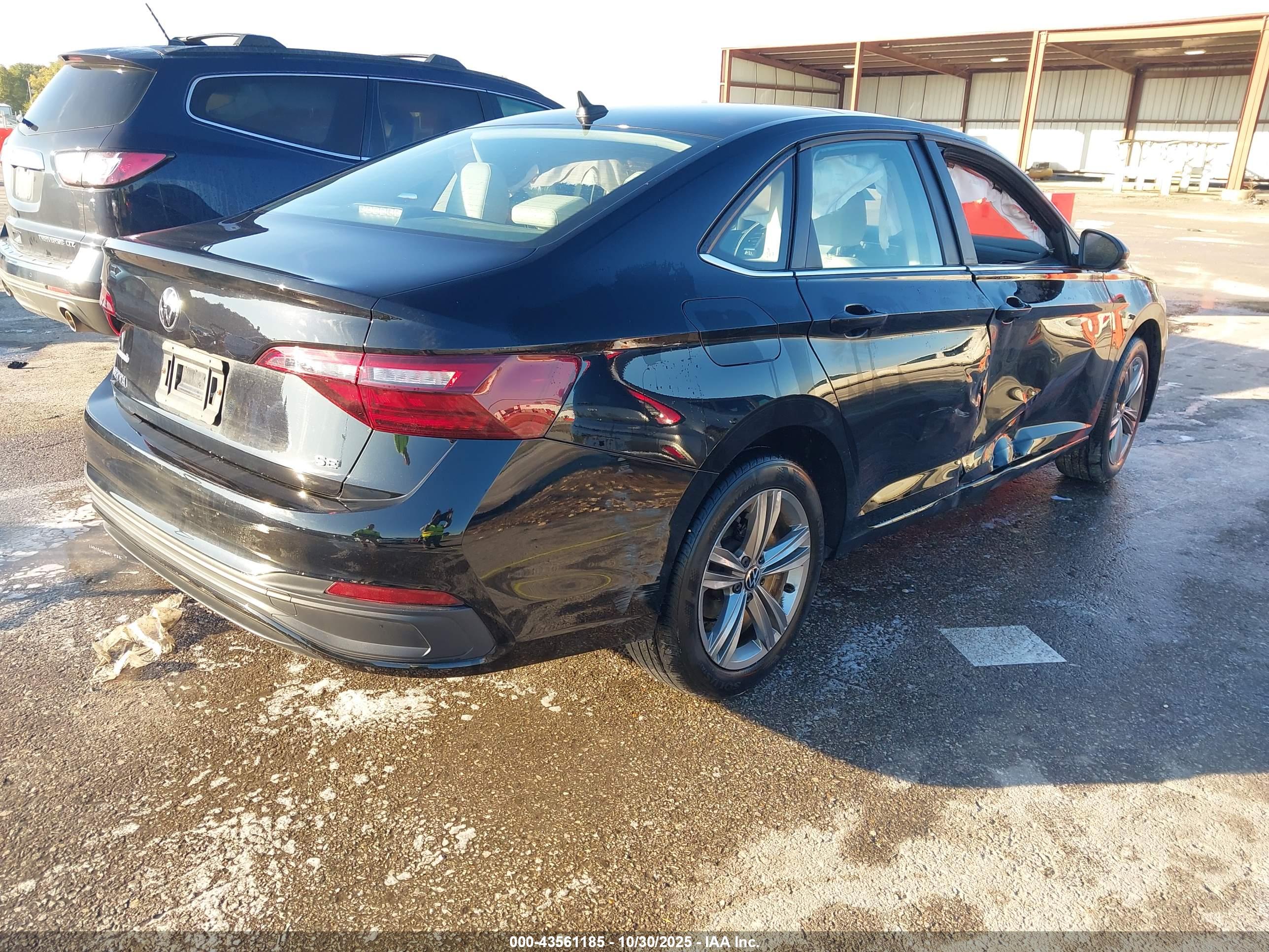 VOLKSWAGEN JETTA image 4