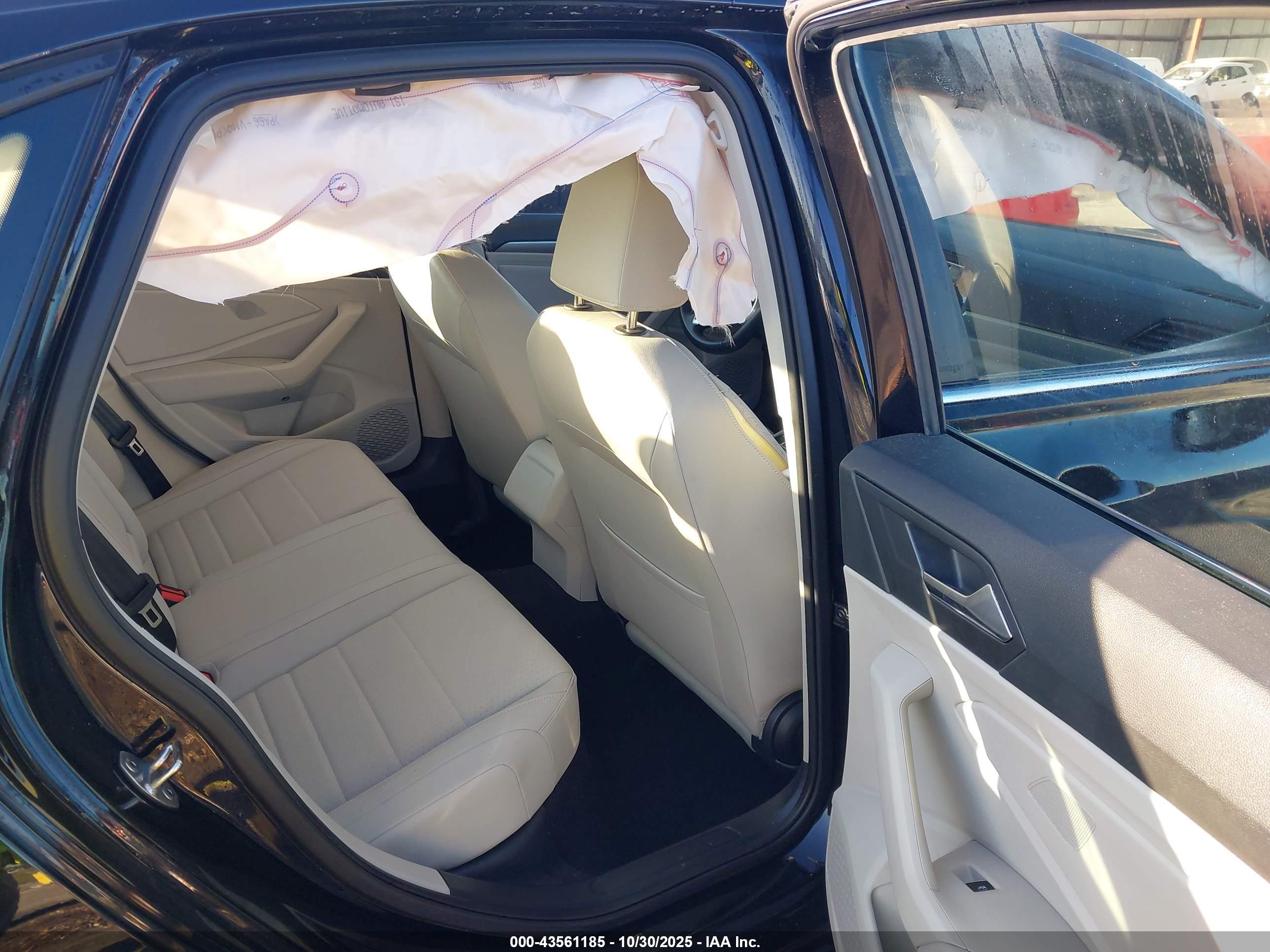 VOLKSWAGEN JETTA image 8