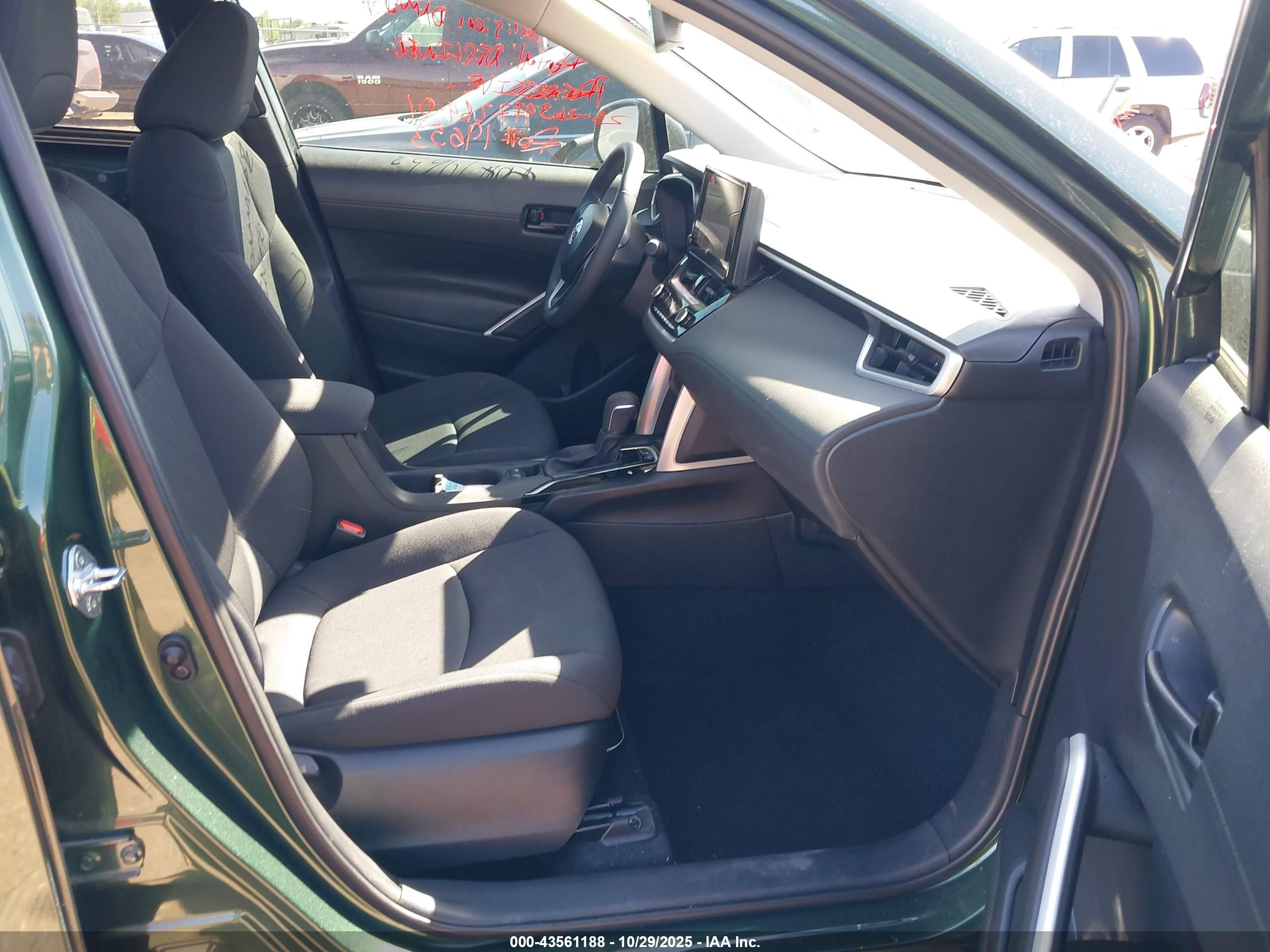 TOYOTA COROLLA image 5