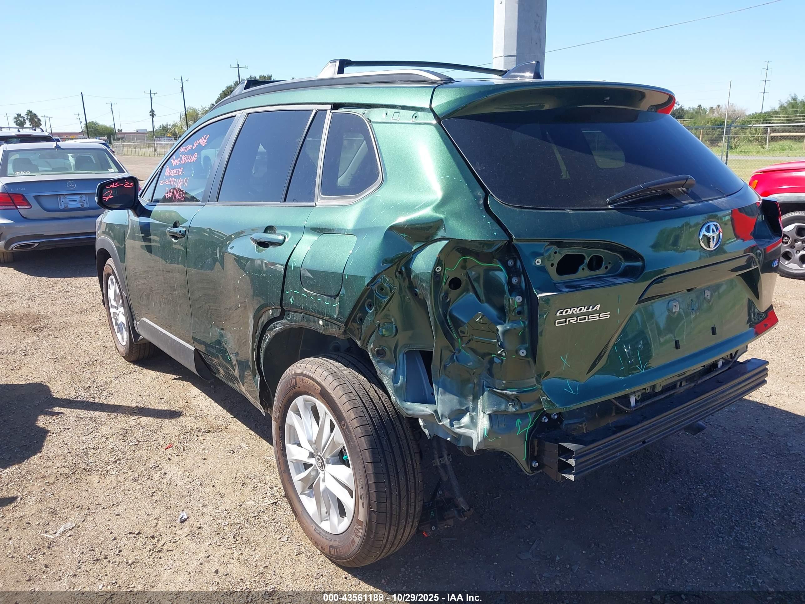 TOYOTA COROLLA image 6