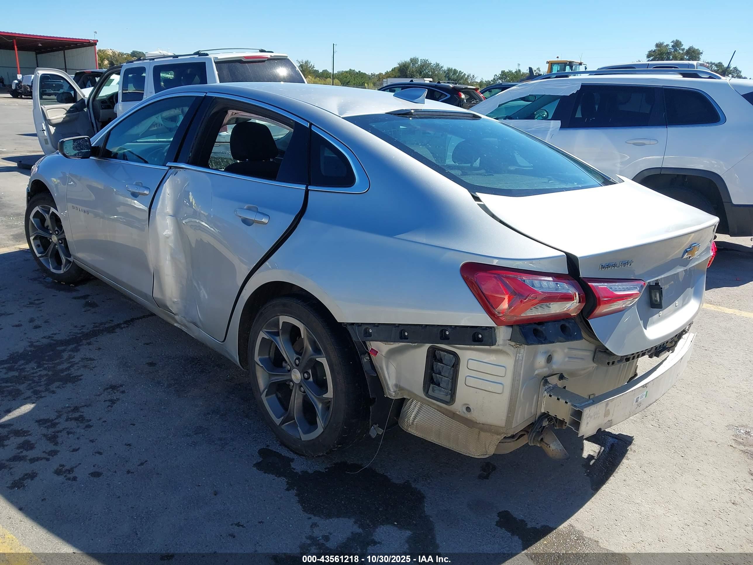 CHEVROLET MALIBU image 3