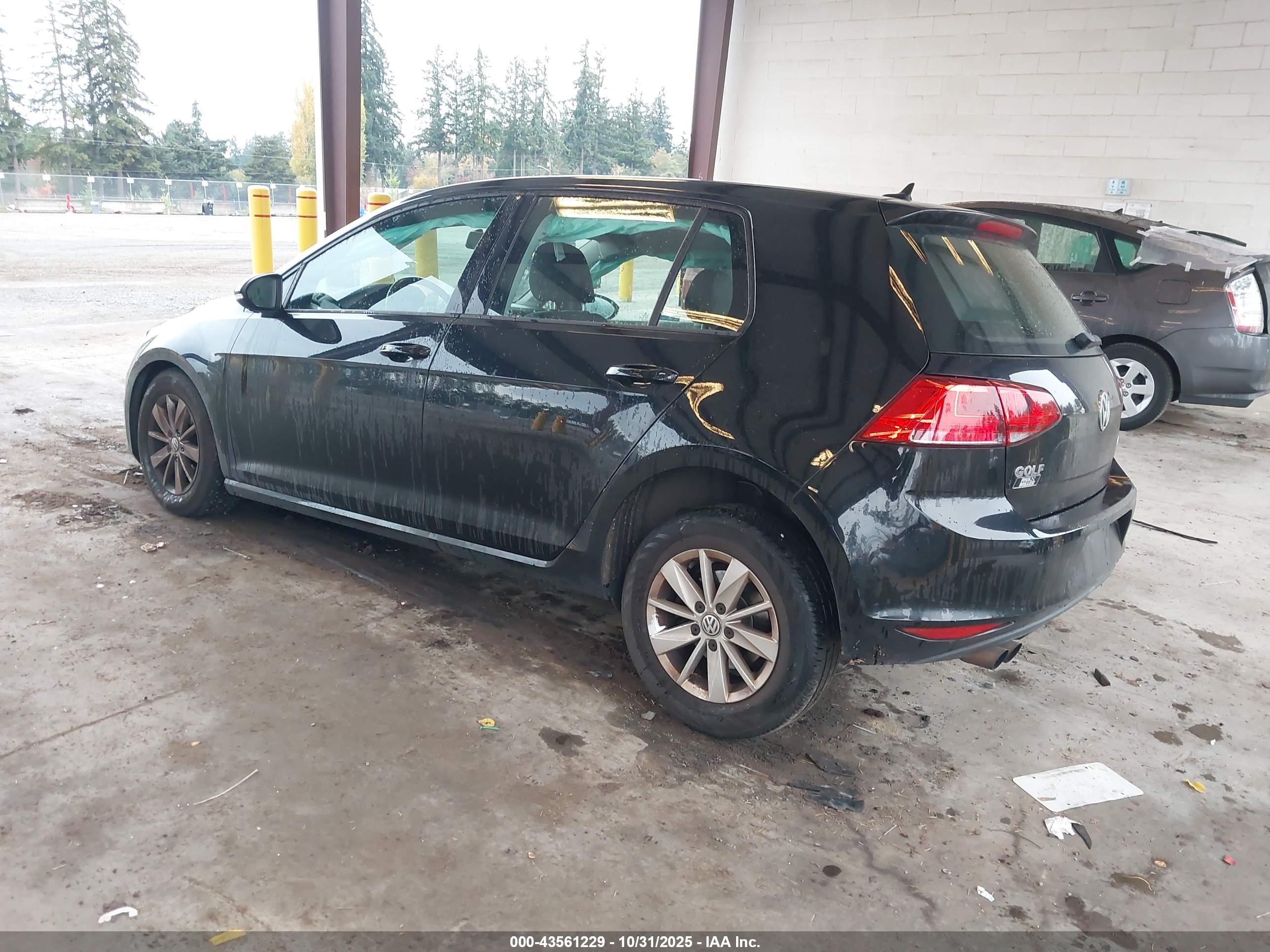 VOLKSWAGEN GOLF image 3