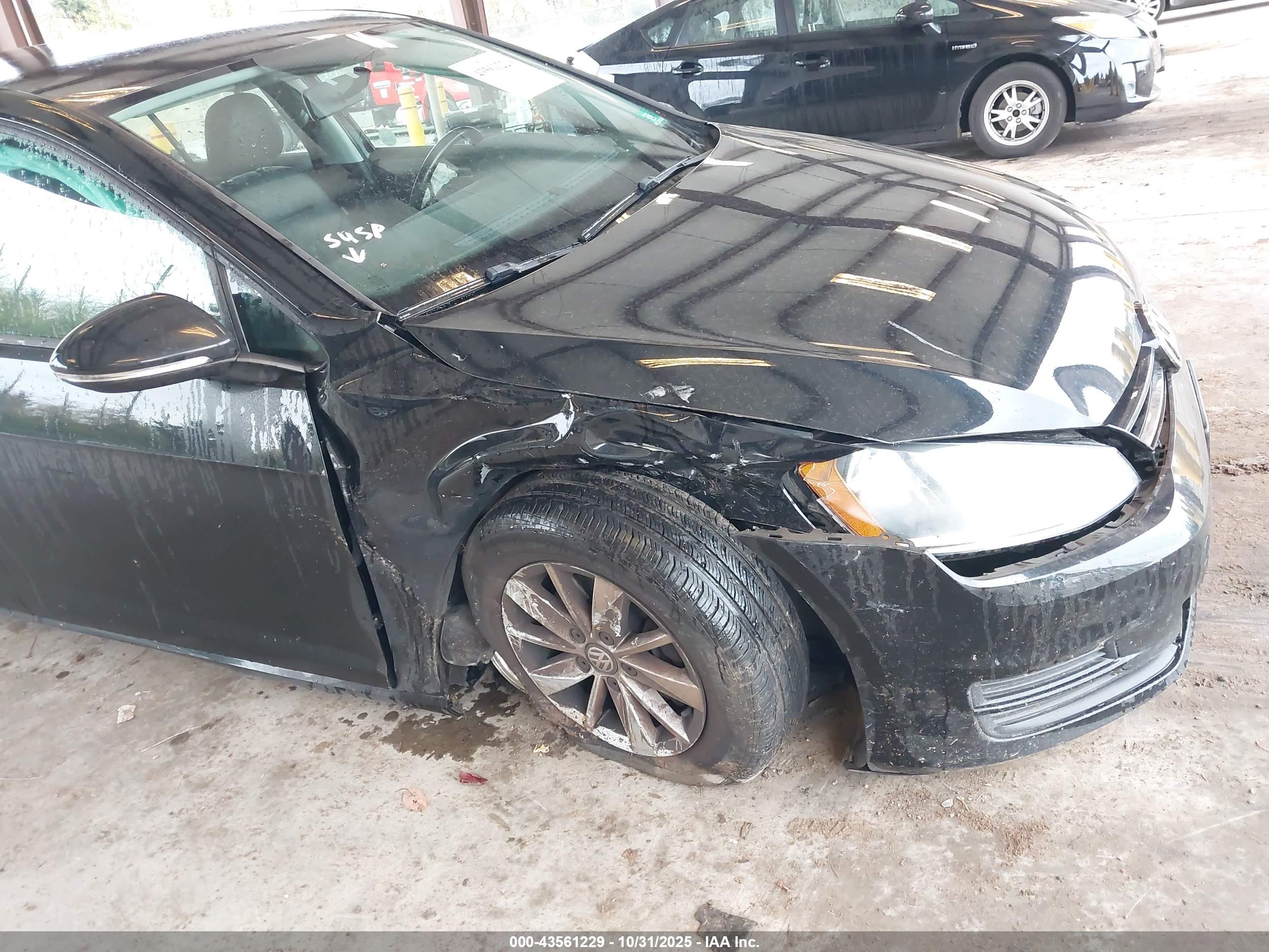 VOLKSWAGEN GOLF image 6
