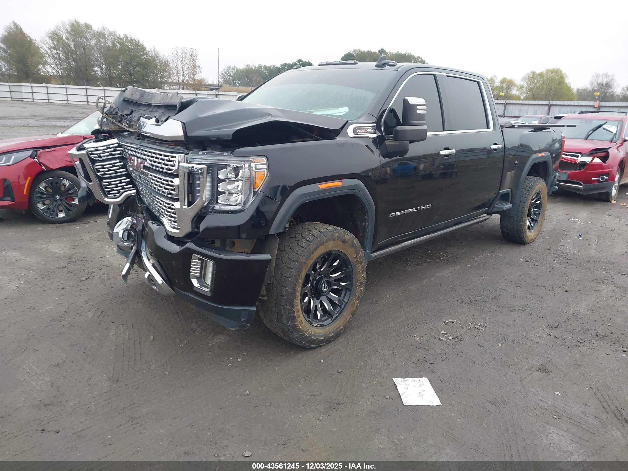 GMC SIERRA image 2