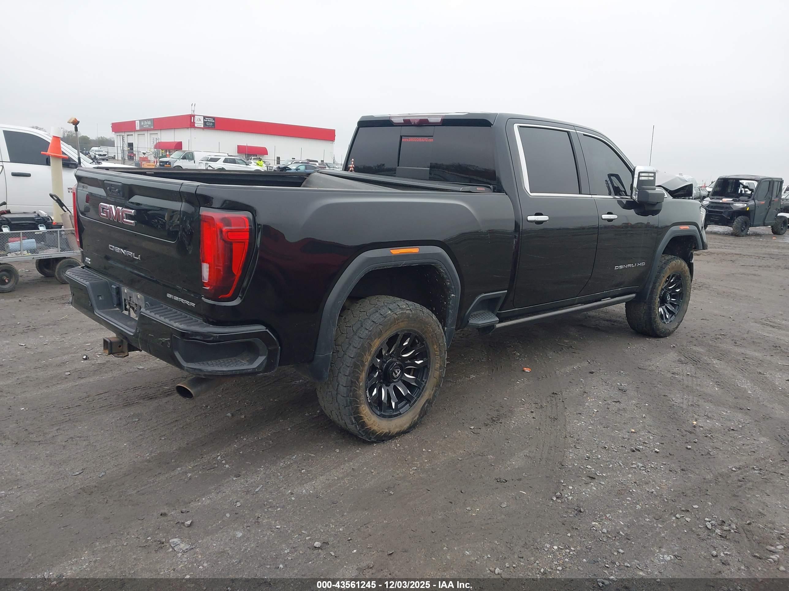 GMC SIERRA image 4