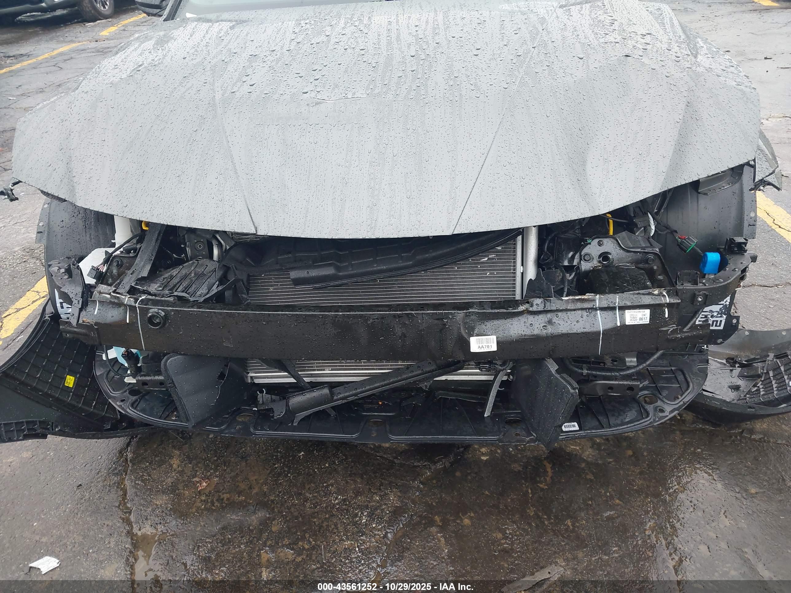 HYUNDAI ELANTRA image 6