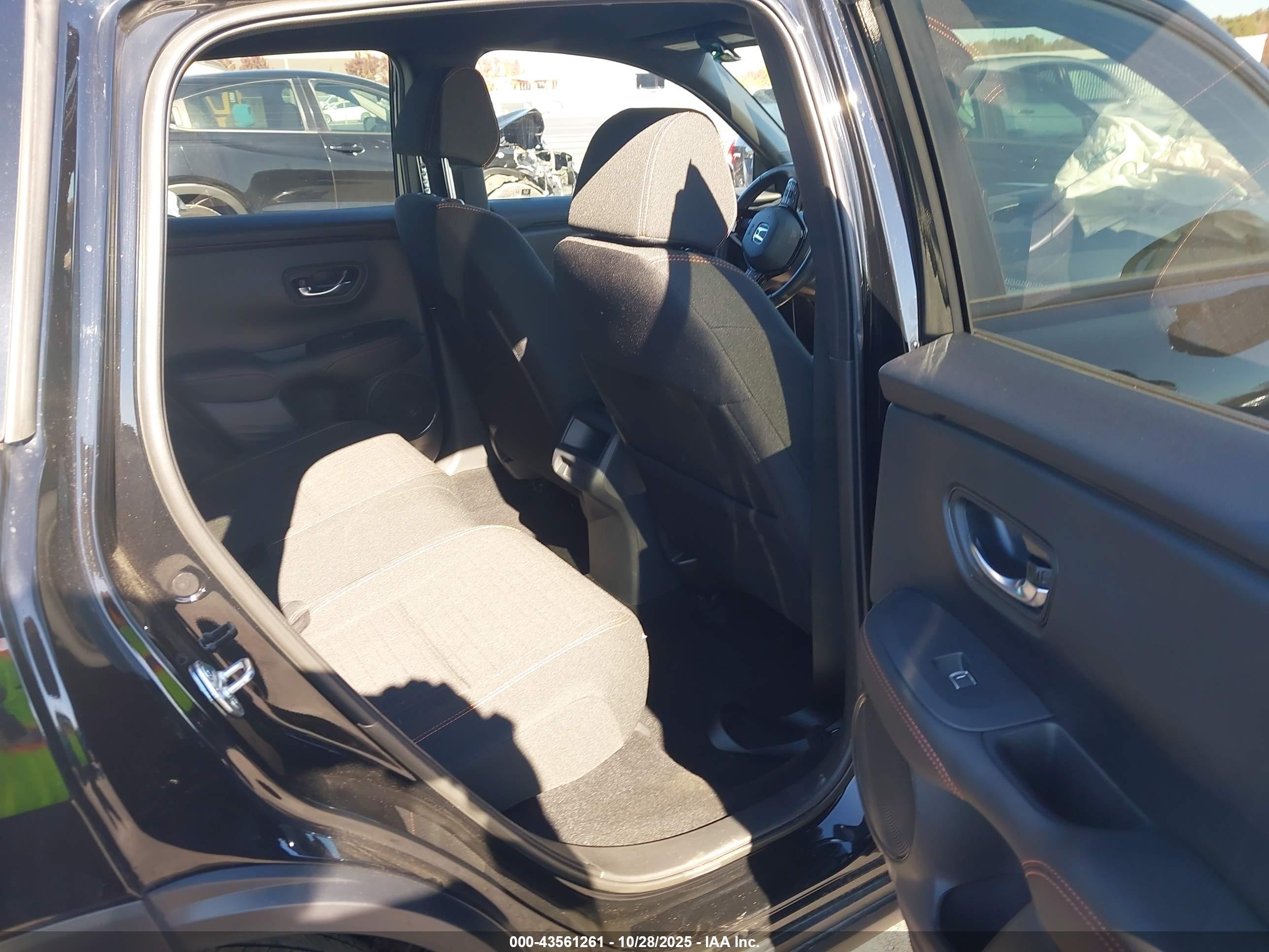 HONDA HR-V image 8