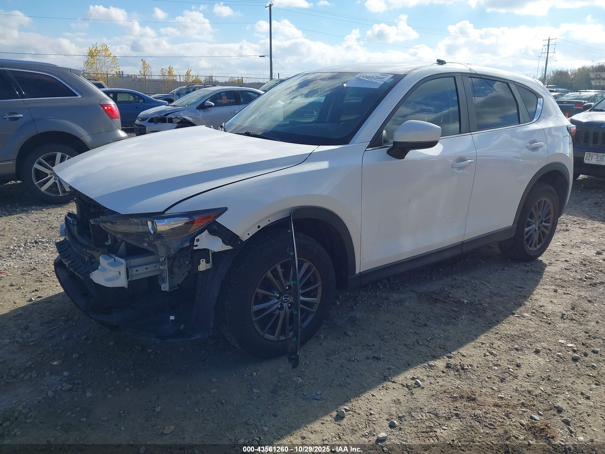 MAZDA CX-5 image 2