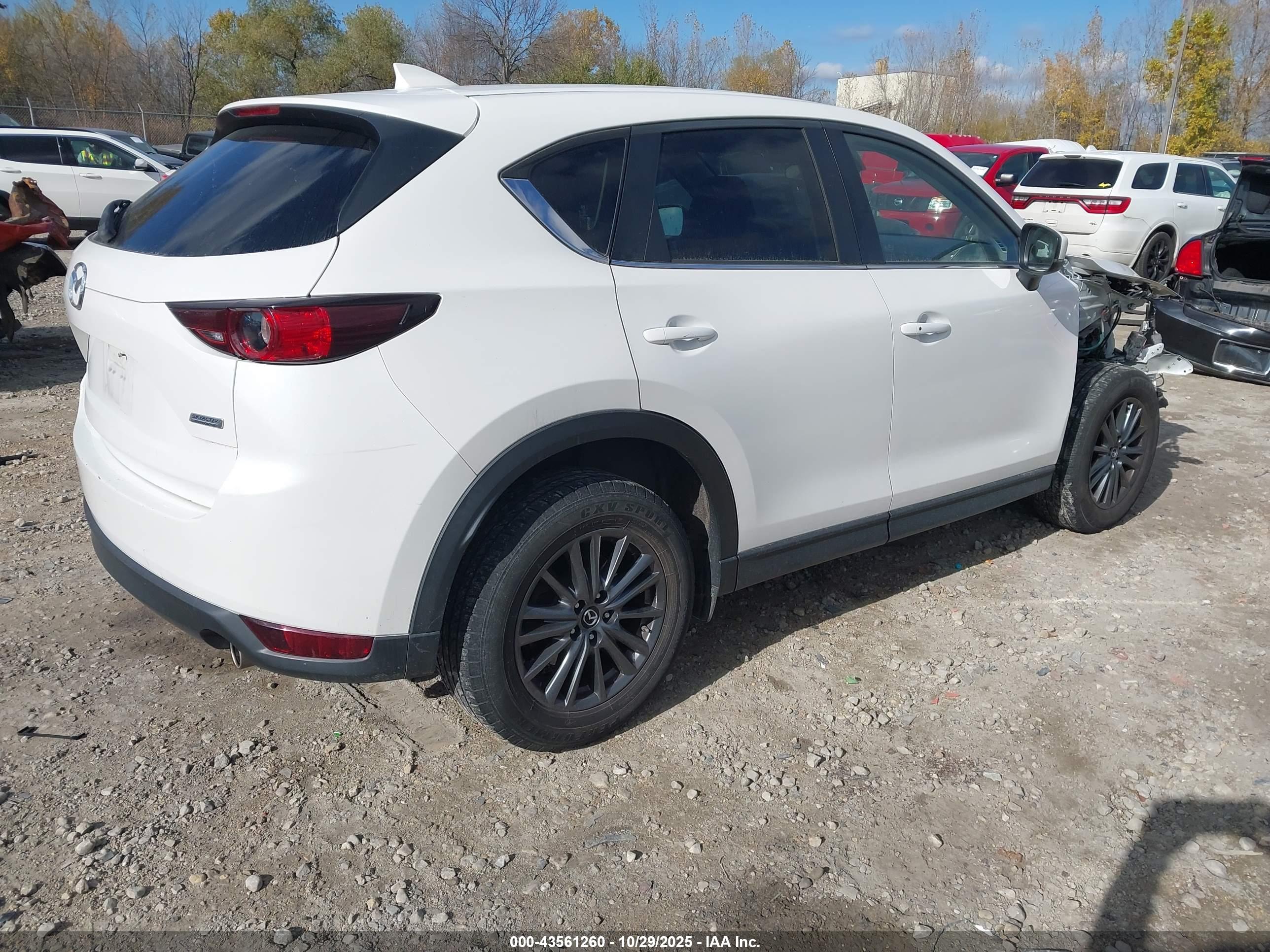 MAZDA CX-5 image 4
