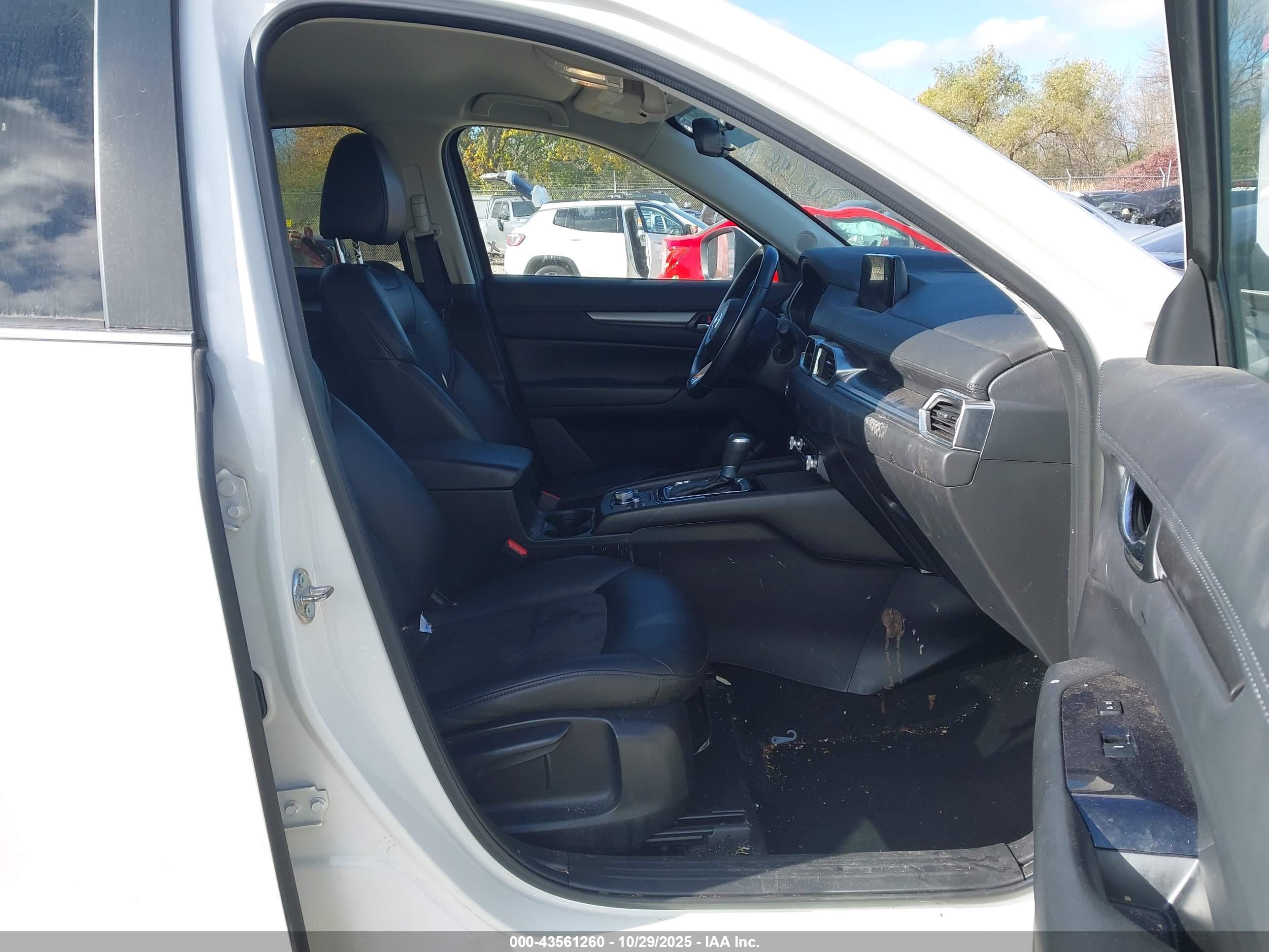 MAZDA CX-5 image 5